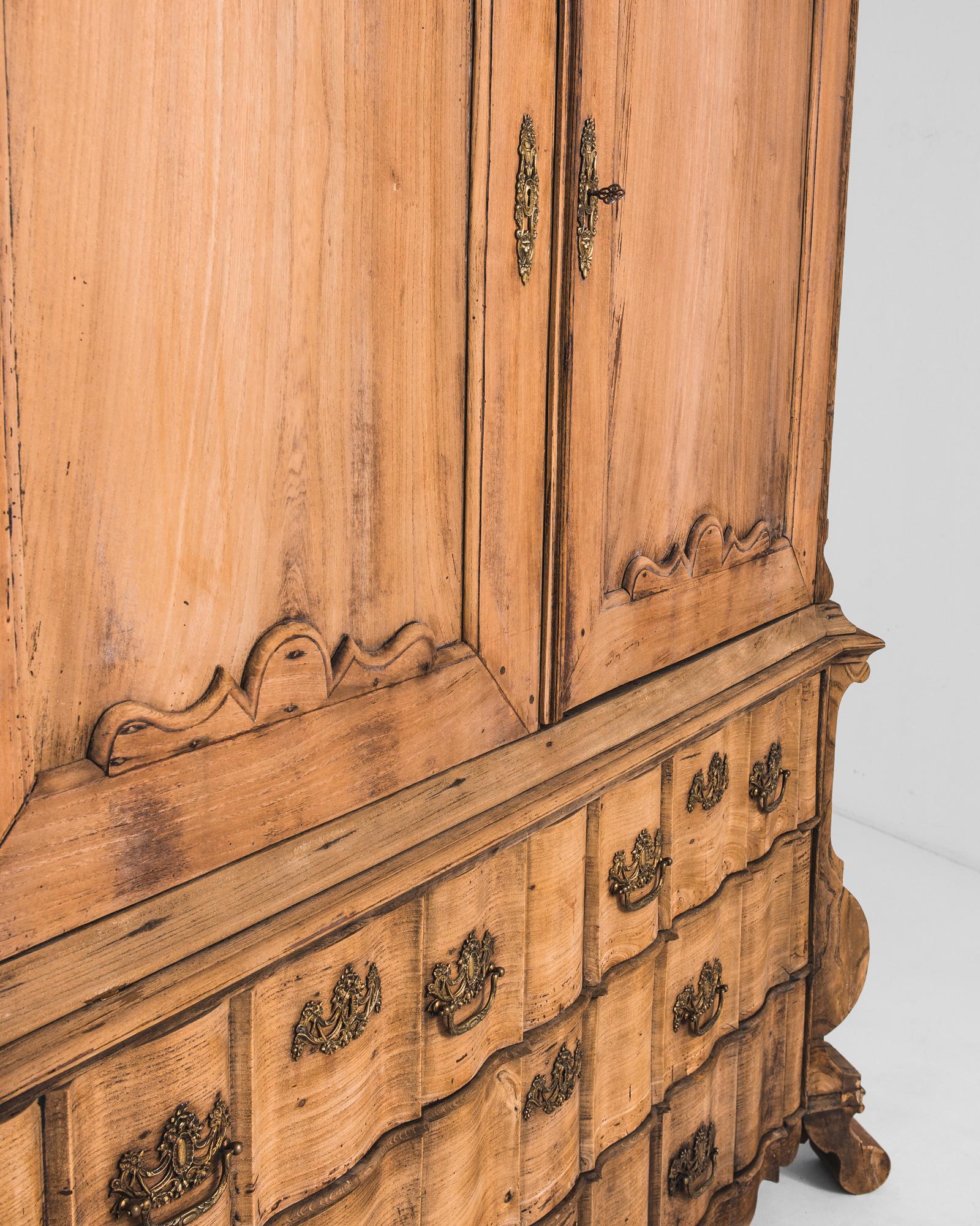 1780s Dutch Wooden Cabinet 3