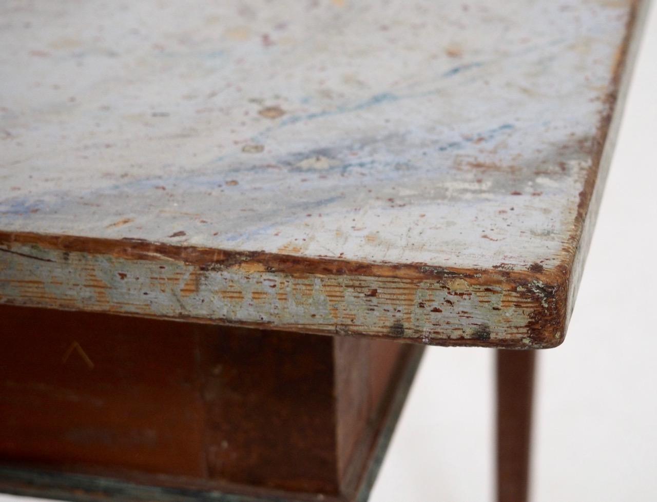 1780s Exceptional Gustavian Original Painted Center Table, Stockholm For Sale 3