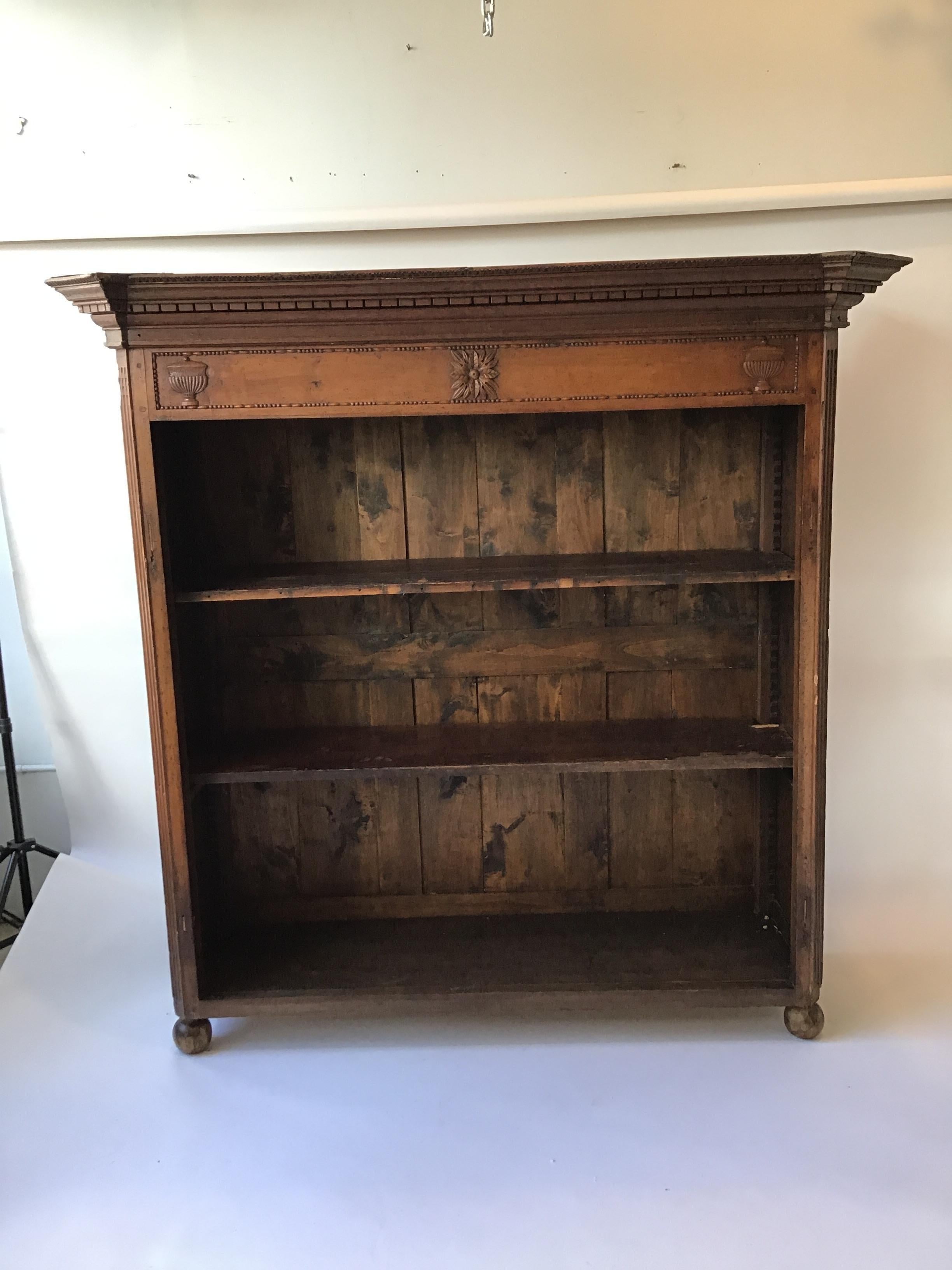 1780s French Bookcase In Good Condition In Tarrytown, NY