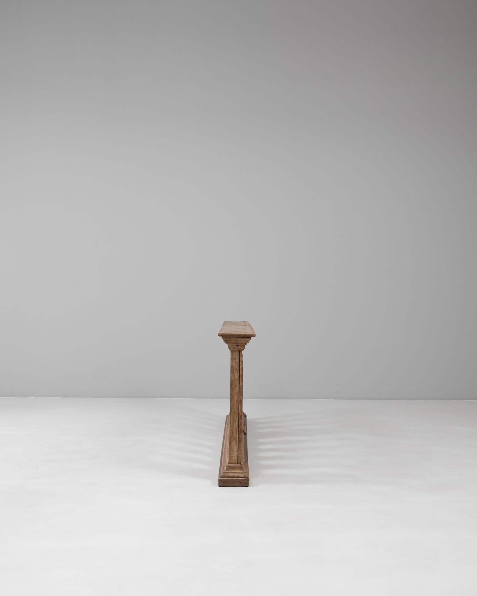 Balaustrada francesa de roble tallada a mano de la década de 1780 Tallado a mano en venta