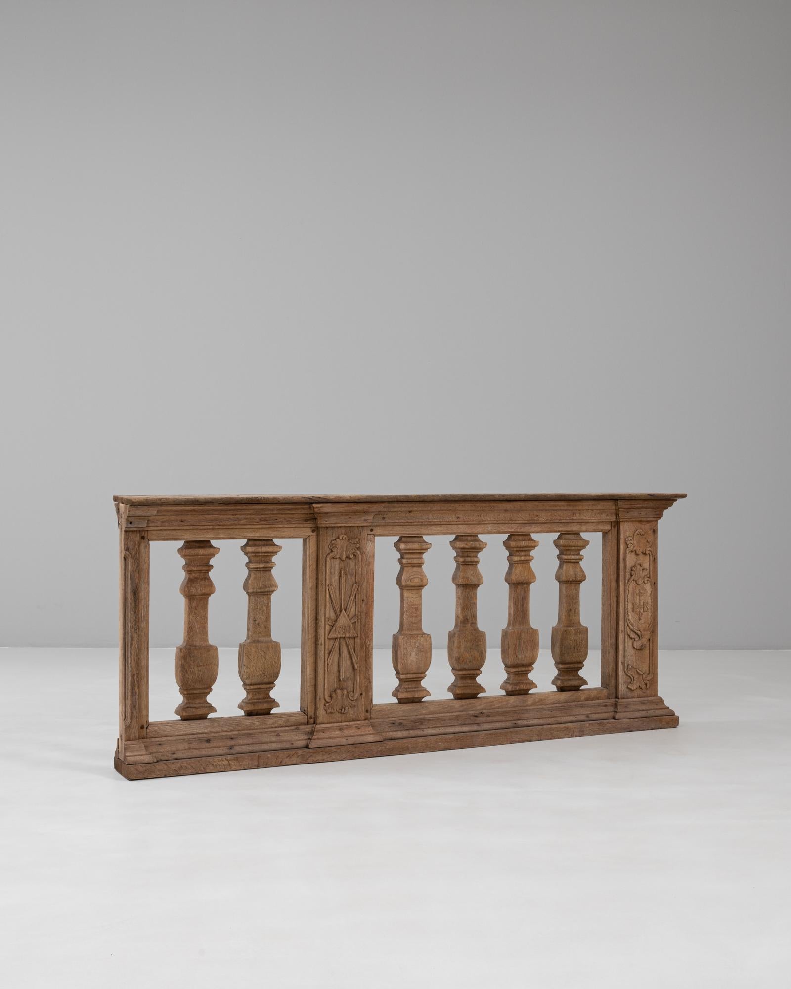 1780er Jahre Französisch Hand geschnitzt Oak Balustrade (Eichenholz) im Angebot