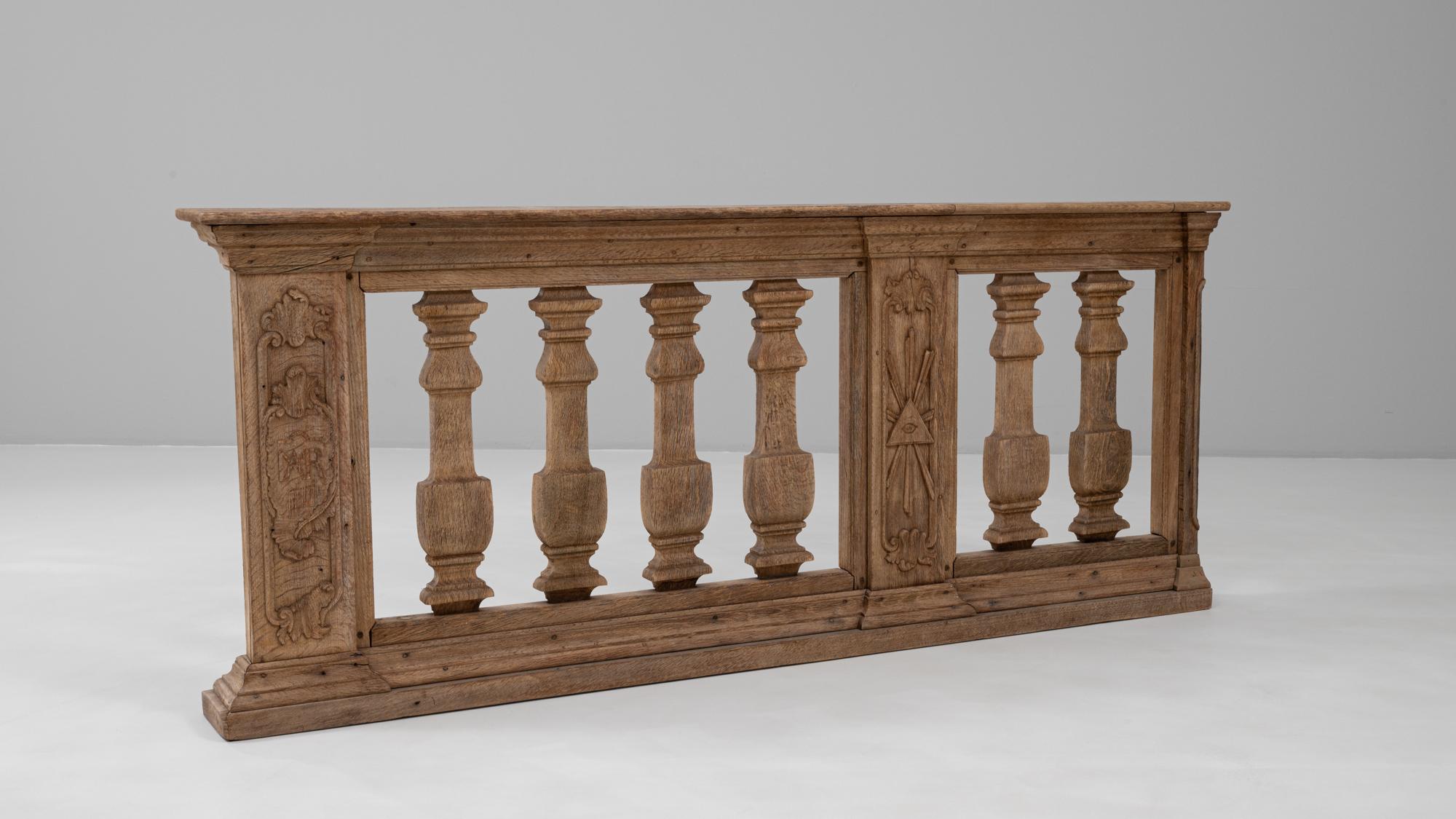 Balaustrada francesa de roble tallada a mano de la década de 1780 en venta 1