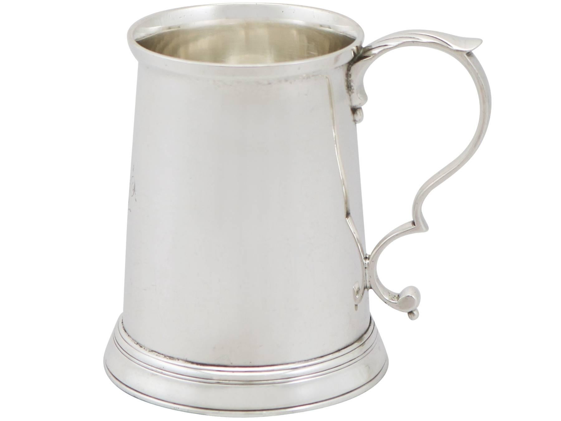 1780s Georgian Sterling Silver Christening or Children's Mug In Excellent Condition In Jesmond, Newcastle Upon Tyne