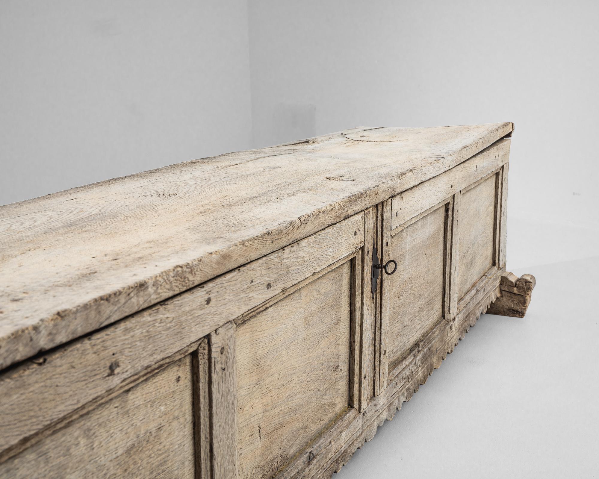 1780s German Bleached Oak Trunk 2