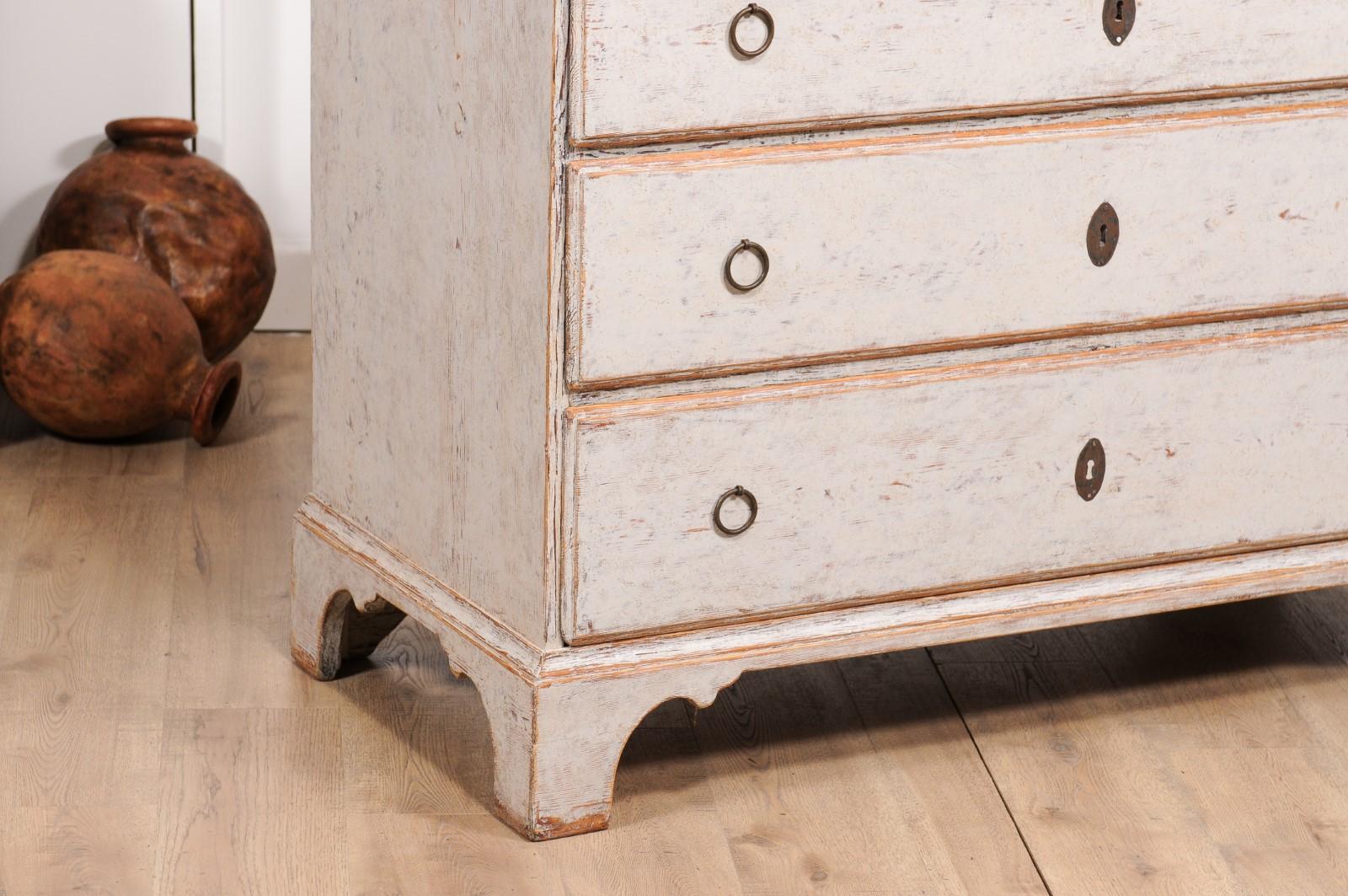 18th Century 1780s Light Grey Painted Swedish Chest of Drawers with Carved Bracket Feet