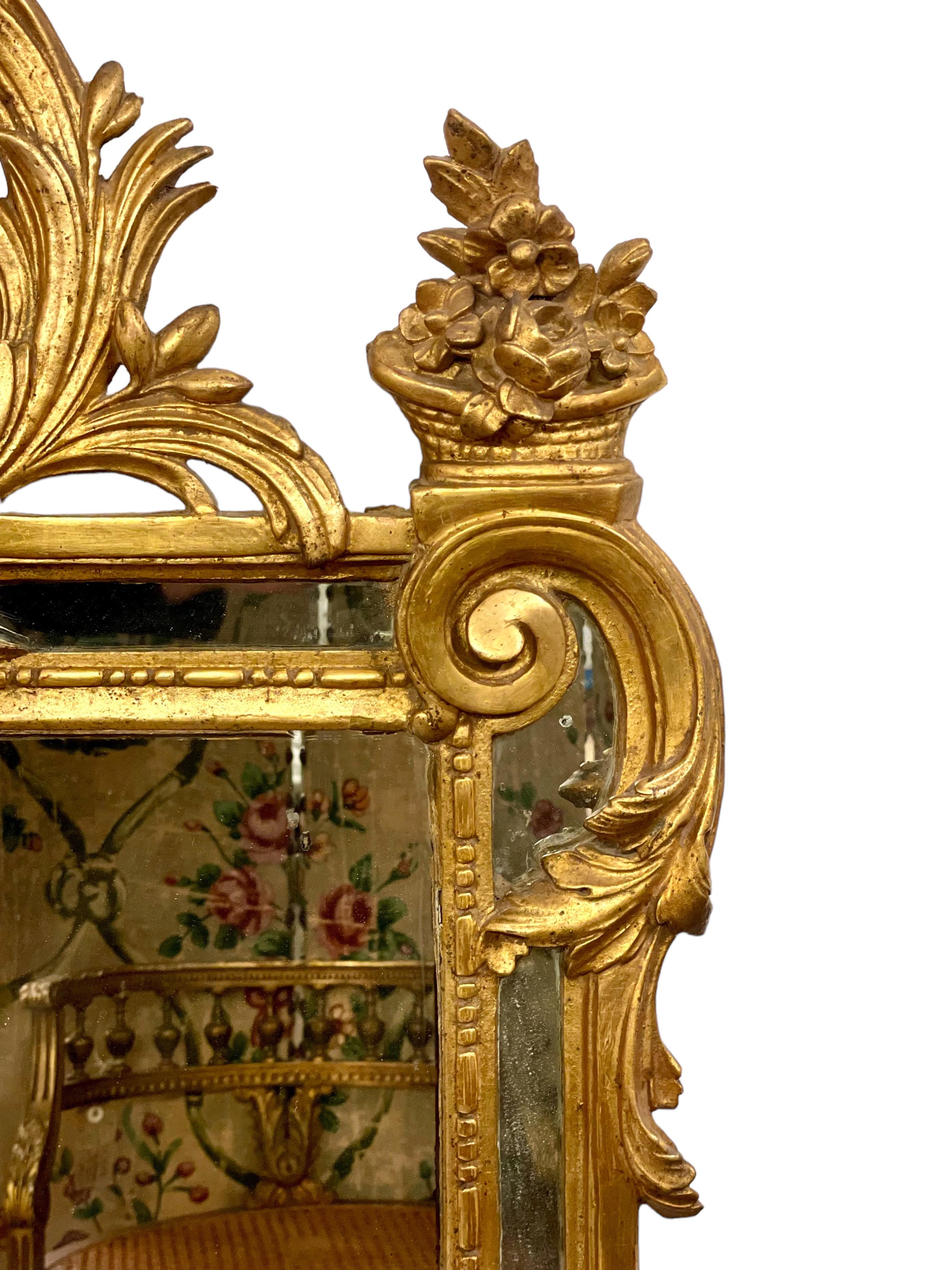 Miroir Louis XVI en bois doré de Pareclose des années 1780  en vente 4