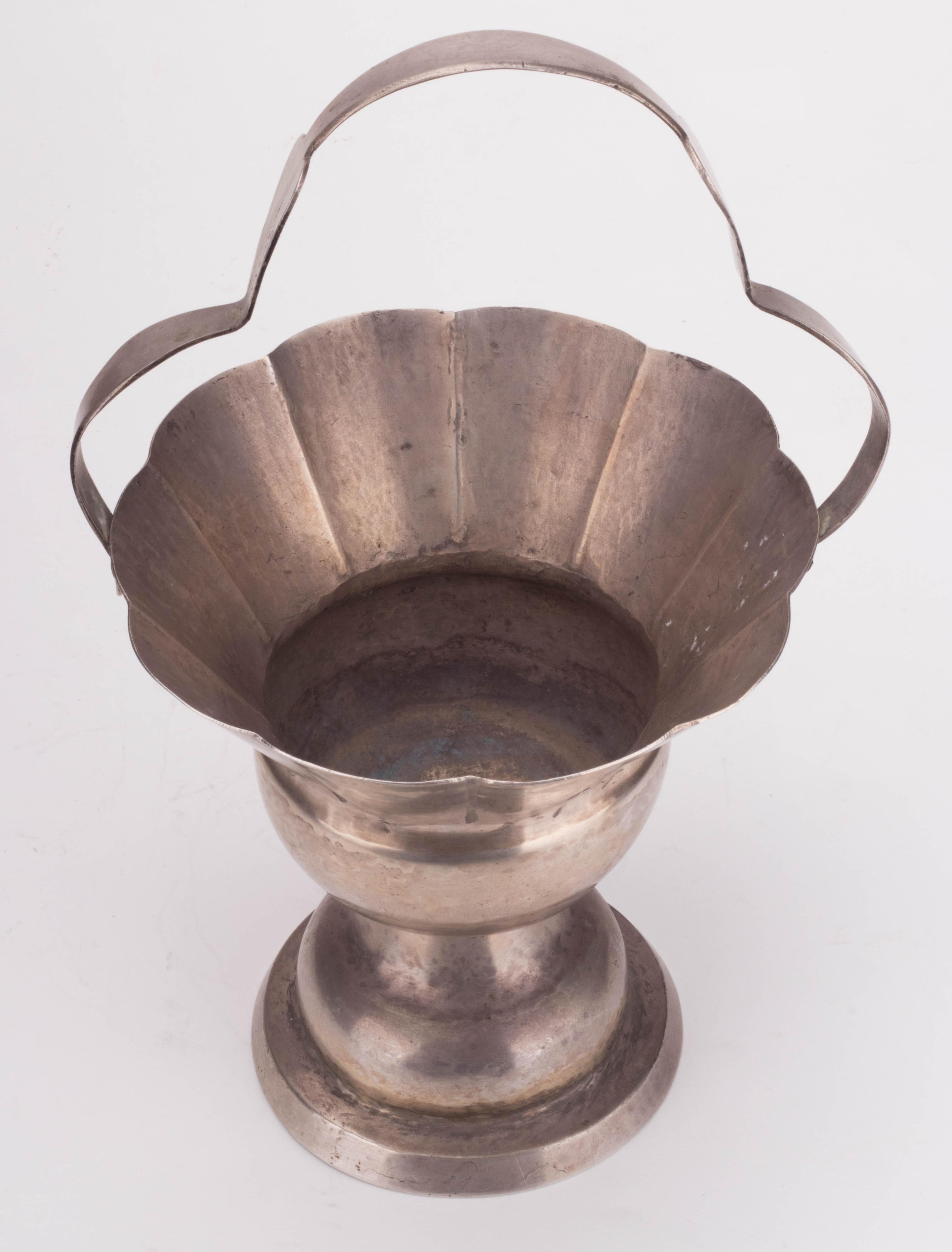 1780s Peruvian Silver Basket Shaped Centrepiece with Handle 3
