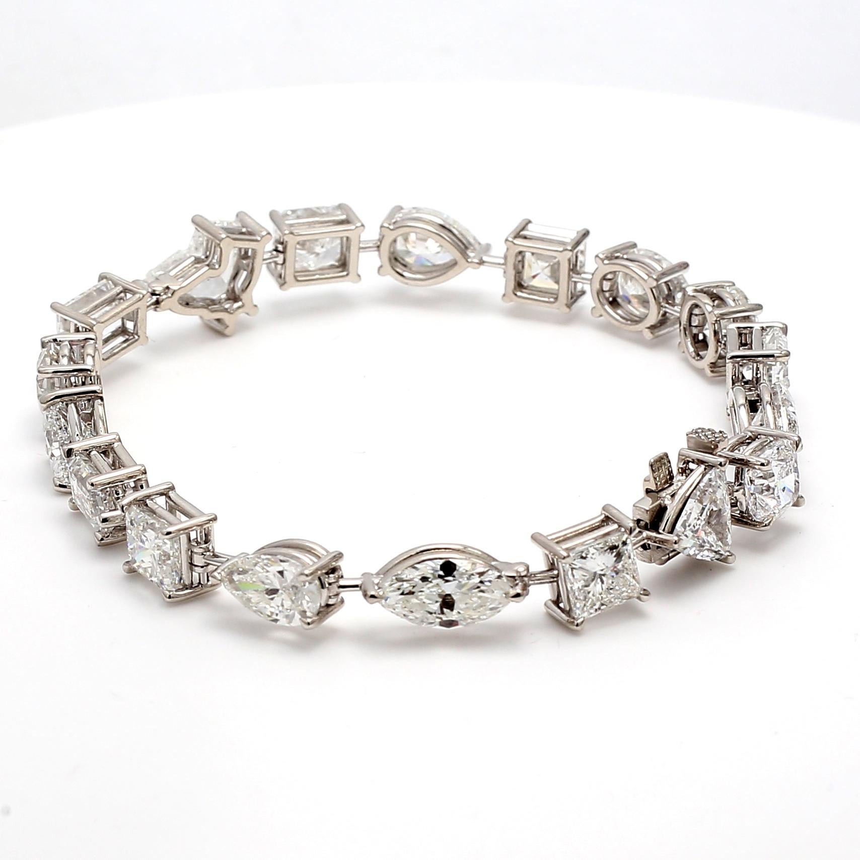 17.83 Carat Mix Cut D-G SI1-I1 GIA Diamond 18 Karat White Gold Tennis Bracelet For Sale 4