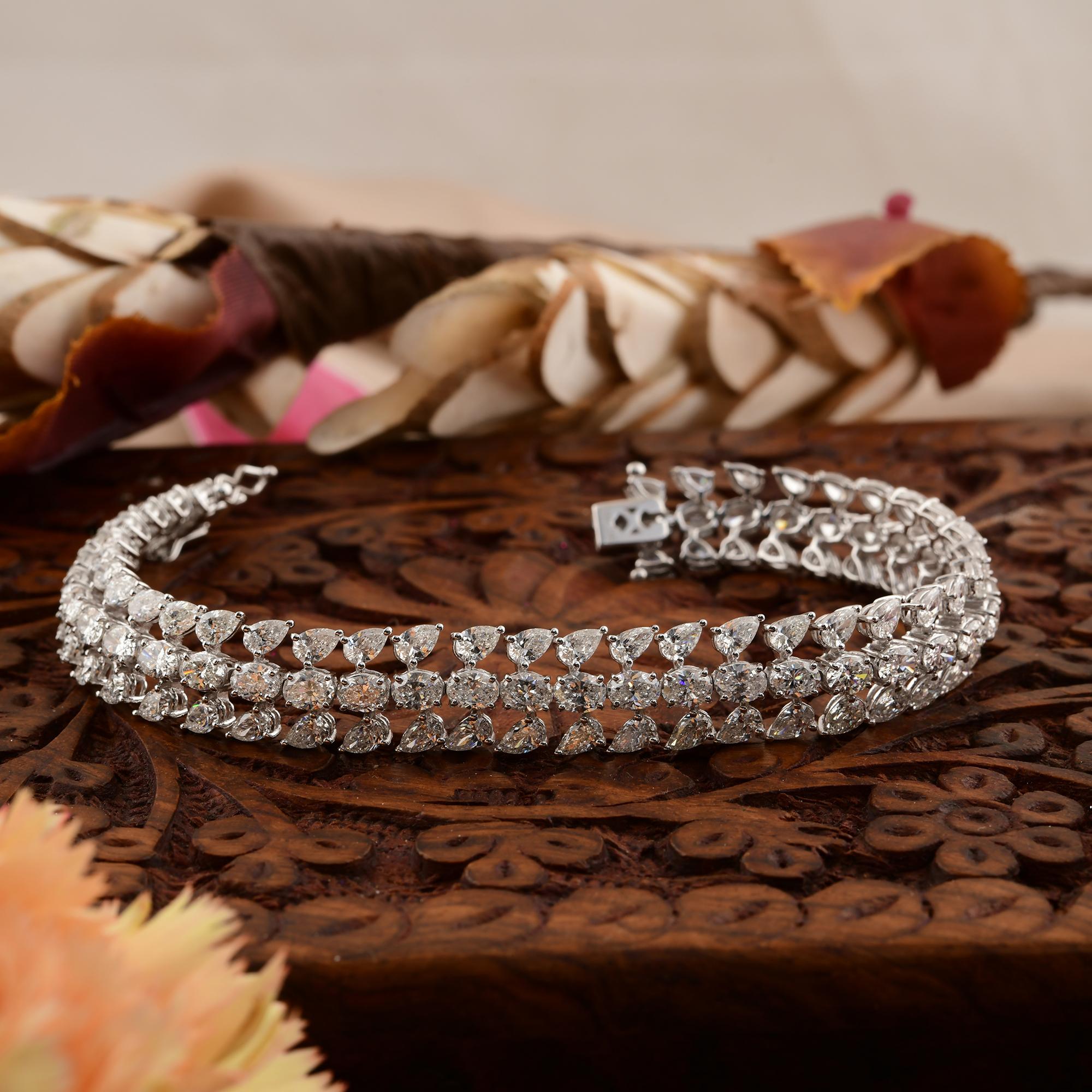 Taille poire 17.83 Carat SI/H Oval Pear Brilliant Cut Diamond Bracelet 14 Karat White Gold en vente