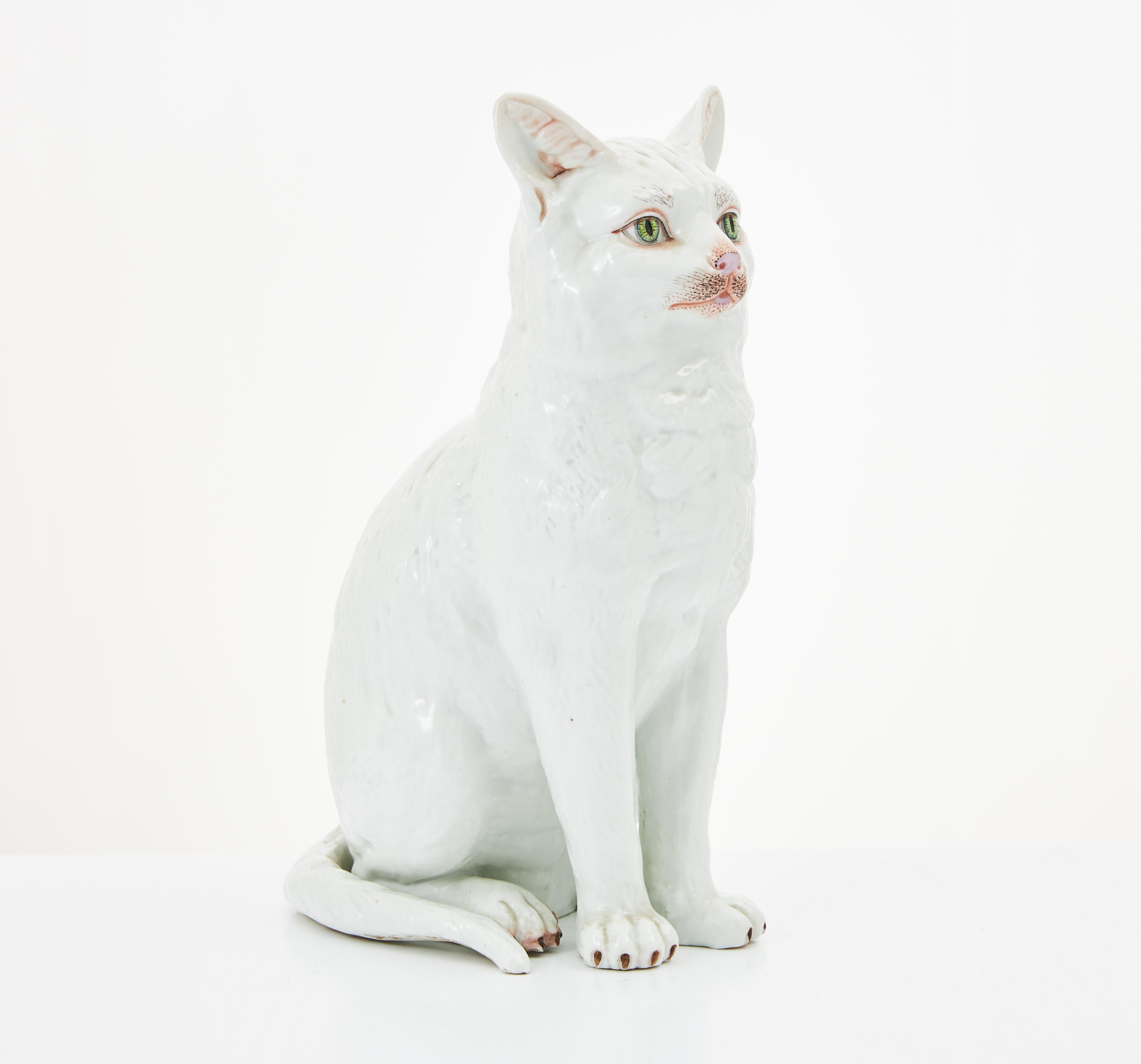 Femenino o masculino 1784 Antigua figura de porcelana Royal Vienna Imperial Sorgenthal Gato blanco en venta