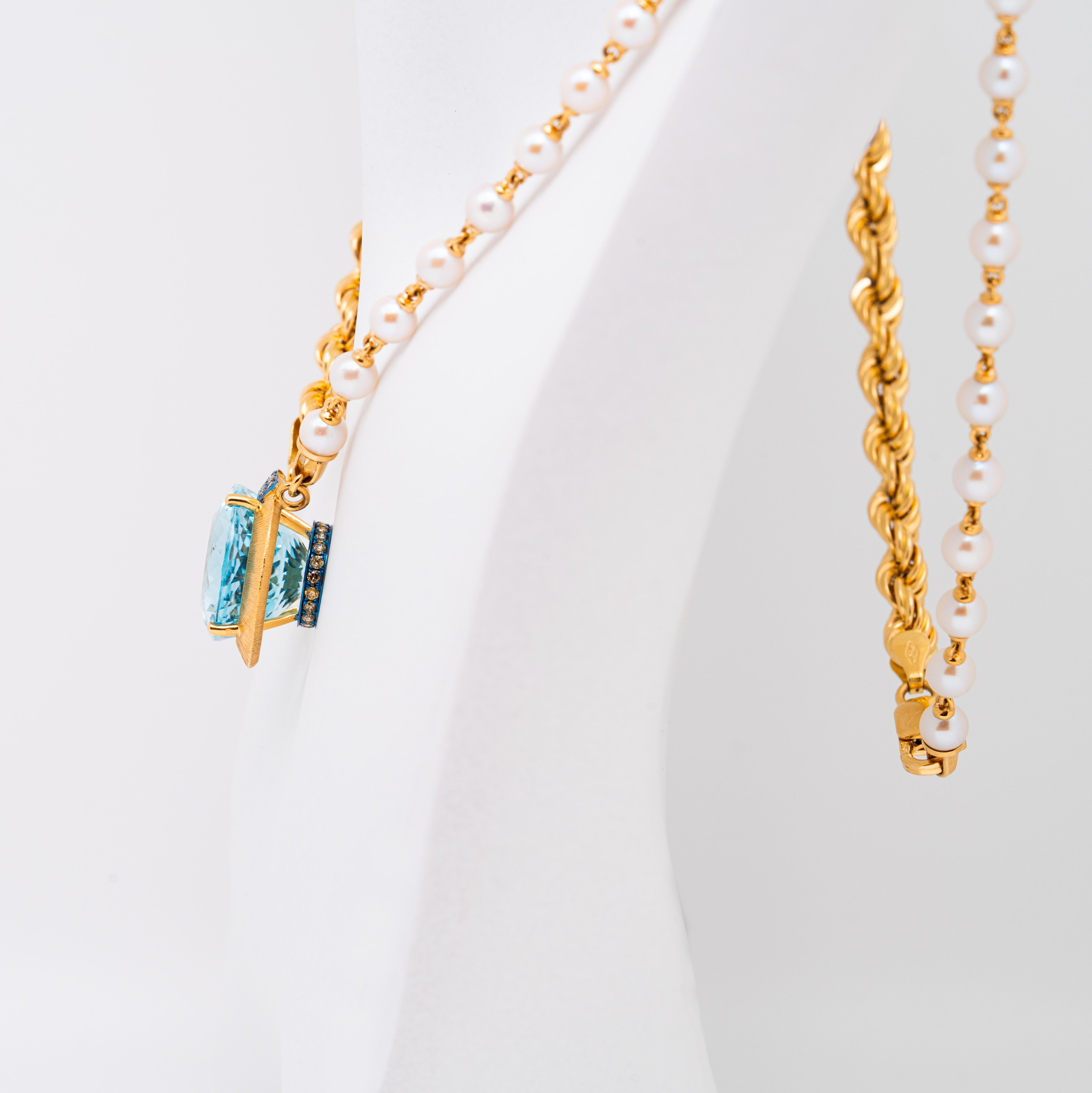 Collana con acquamarina, diamanti, perle e oro da 17,86 carati, oro 18 carati, Austy Lee in vendita 1