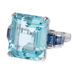 17.88 Carat Aquamarine Sapphire White Gold Cocktail Ring