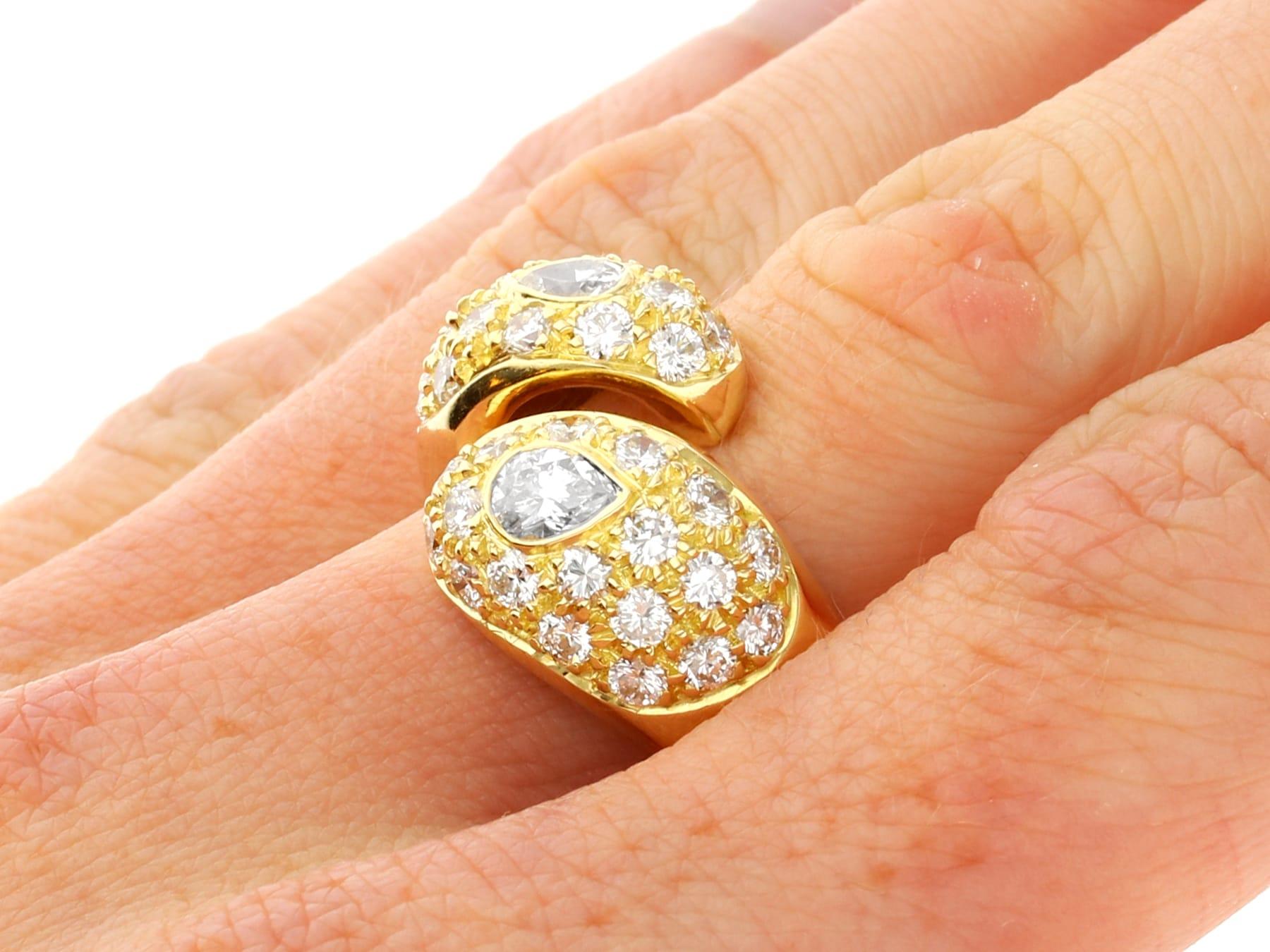 Bague serpent vintage en or jaune 18 carats et diamants de 1,78 carat en vente 3