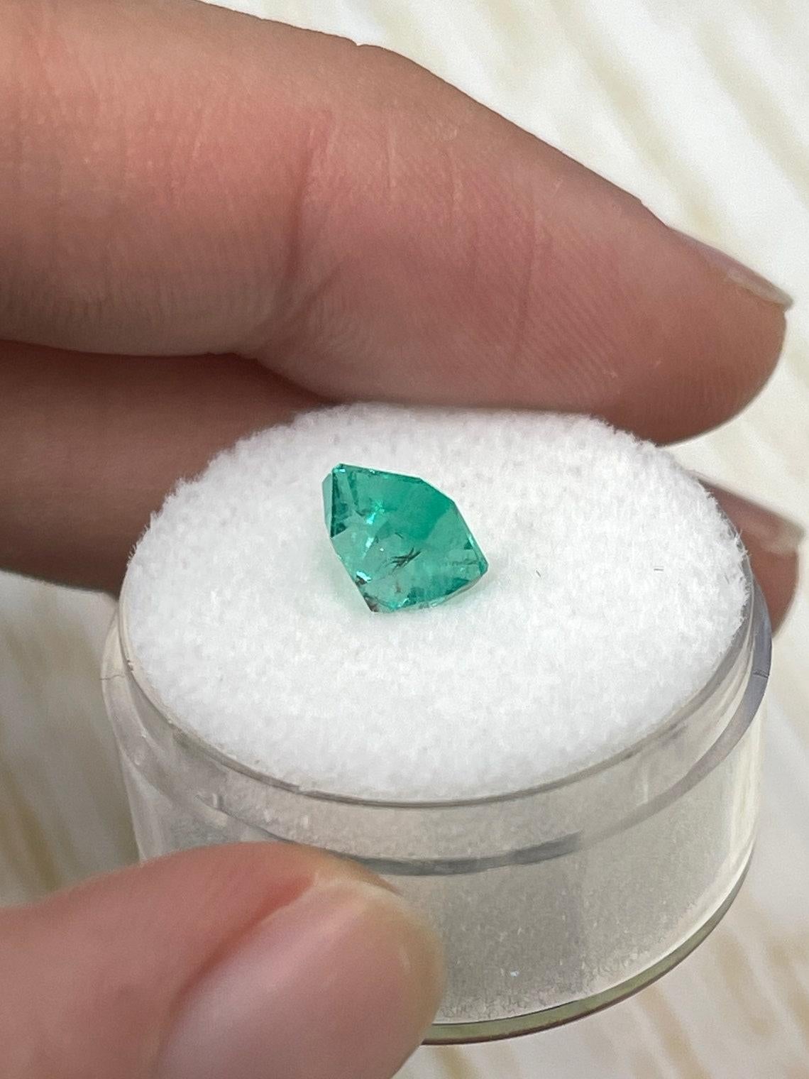 1,79 carati 7x7 verde menta taglio Asscher smeraldo colombiano - Gemma di maggio in vendita 1