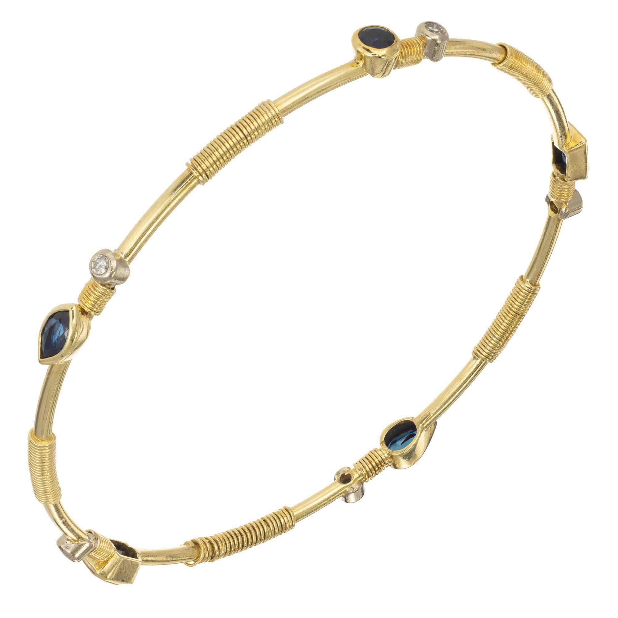 1.79 Carat Sapphire Diamond Yellow Gold Bangle Bracelet In Good Condition For Sale In Stamford, CT