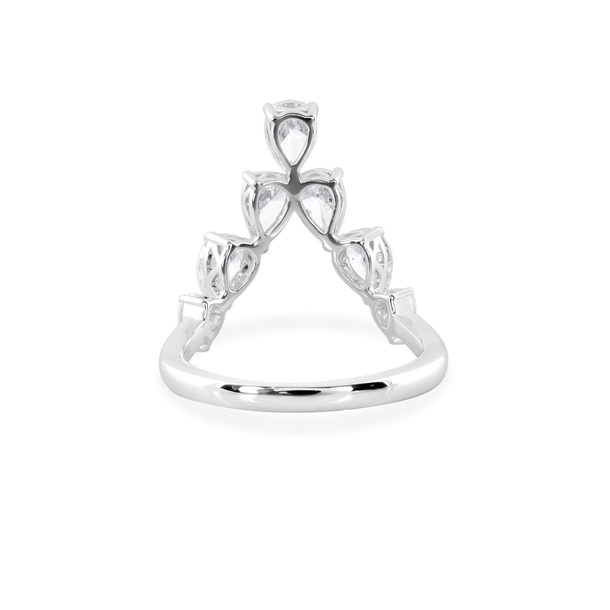 Moderno 1,79 Carati SI Chiarezza HI Colore Anello Chevron di Diamanti Gioielli in Oro Bianco 18 Carati in vendita