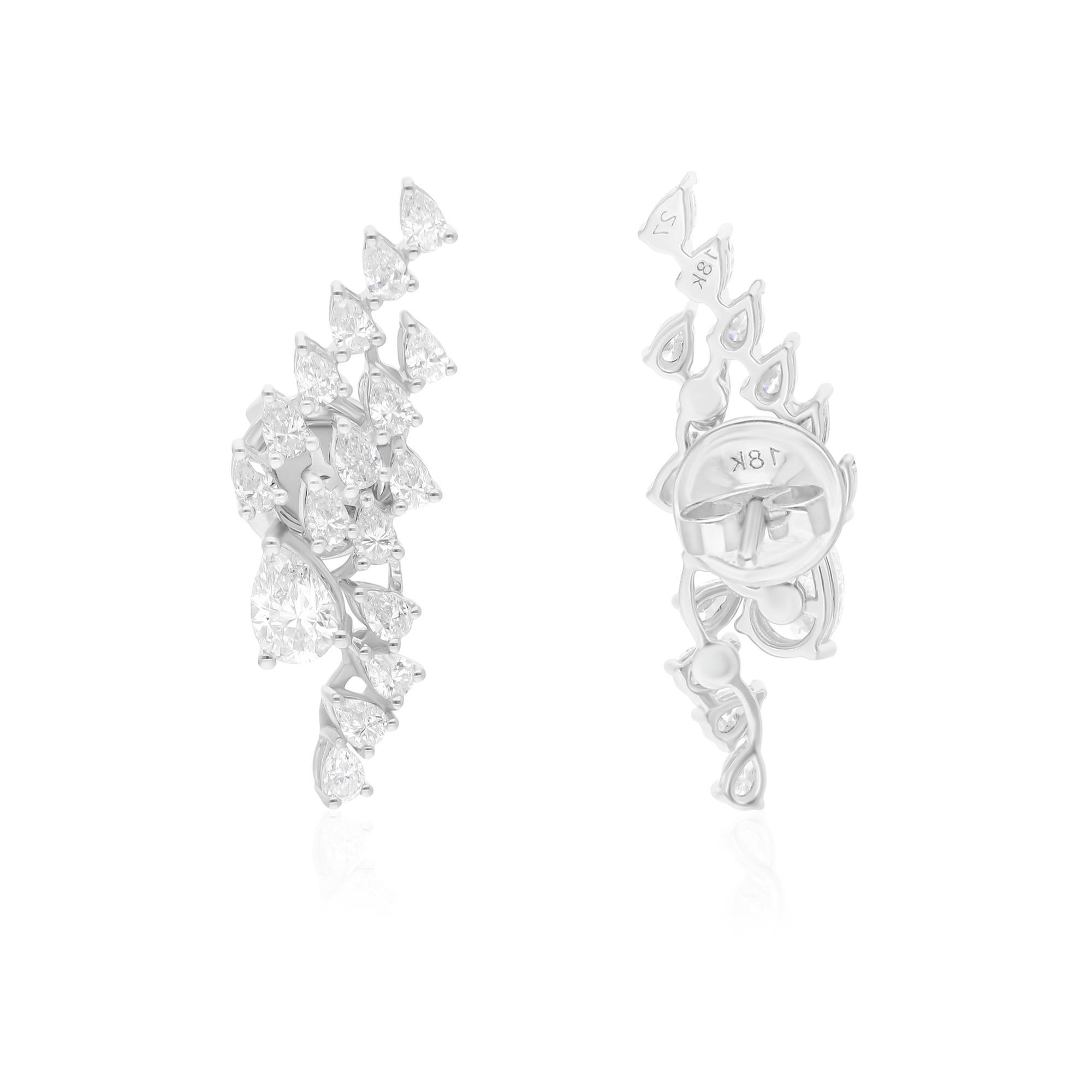 Coulées dans de l'or 18 carats, ces boucles d'oreilles exquises sont serties de 1,79 carats de diamants étincelants.

Suivez la vitrine de Spectrum Jewels pour découvrir la dernière collection et les pièces exclusives. Spectrum Jewels est fièrement