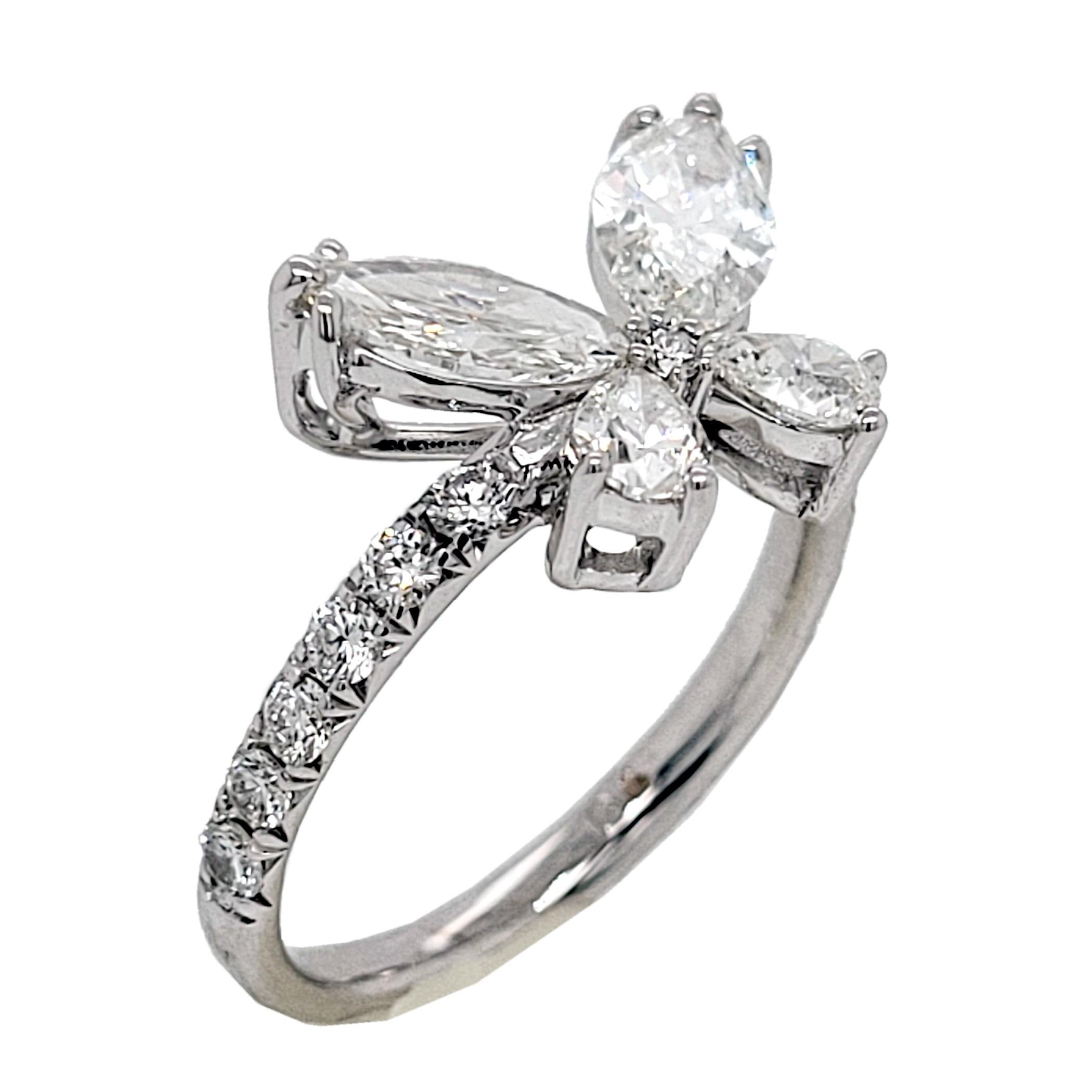 Art nouveau Bague papillon en diamant 1,79 carat avec tige sertie en pavé français en vente