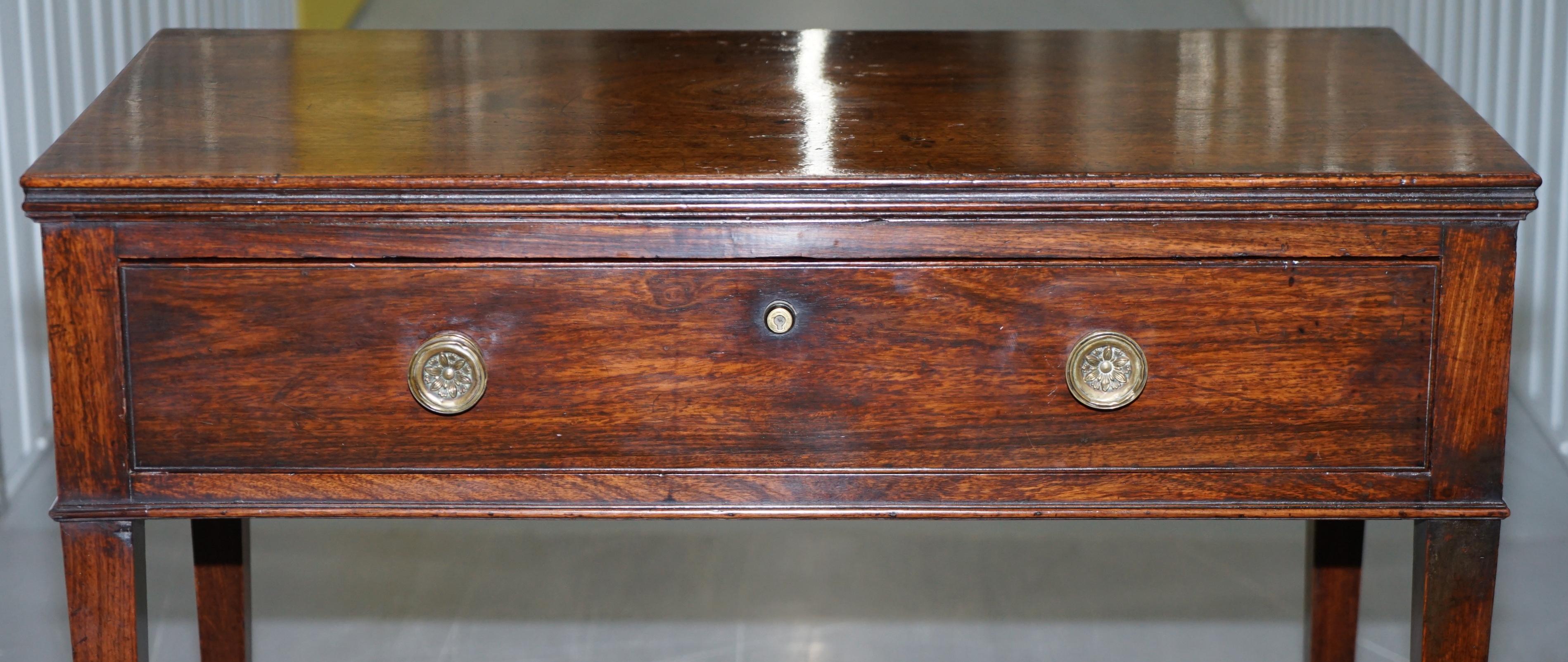 Bois de feuillus Table de bureau secrétaire de bibliothèque en bois dur cubain Gillows de 1790 I Bramah Lock en vente