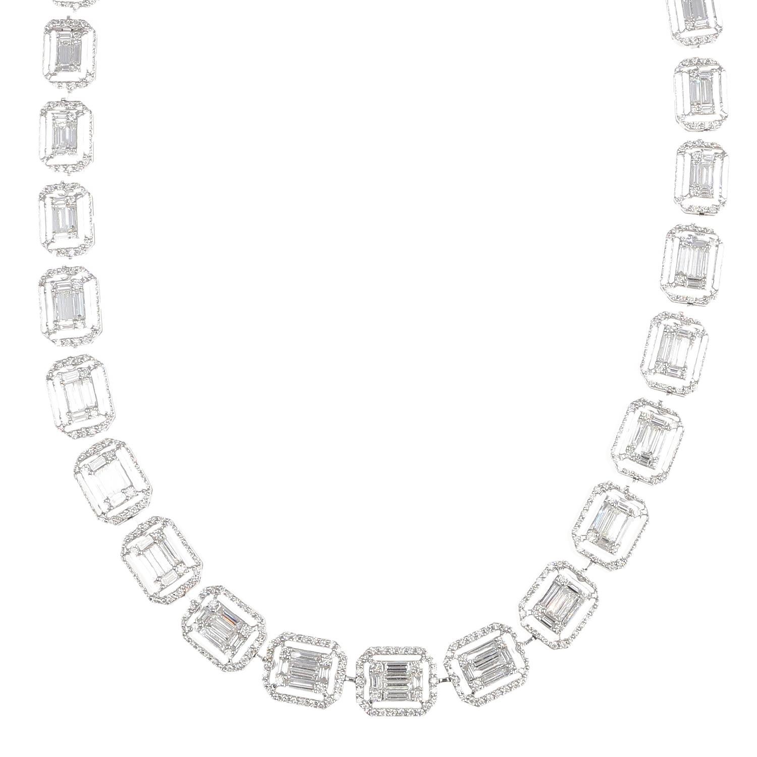 Taille baguette 17.91 ct White Diamonds Baguette Necklace G - VS1 / VS2 18Kt White Gold Moderns en vente