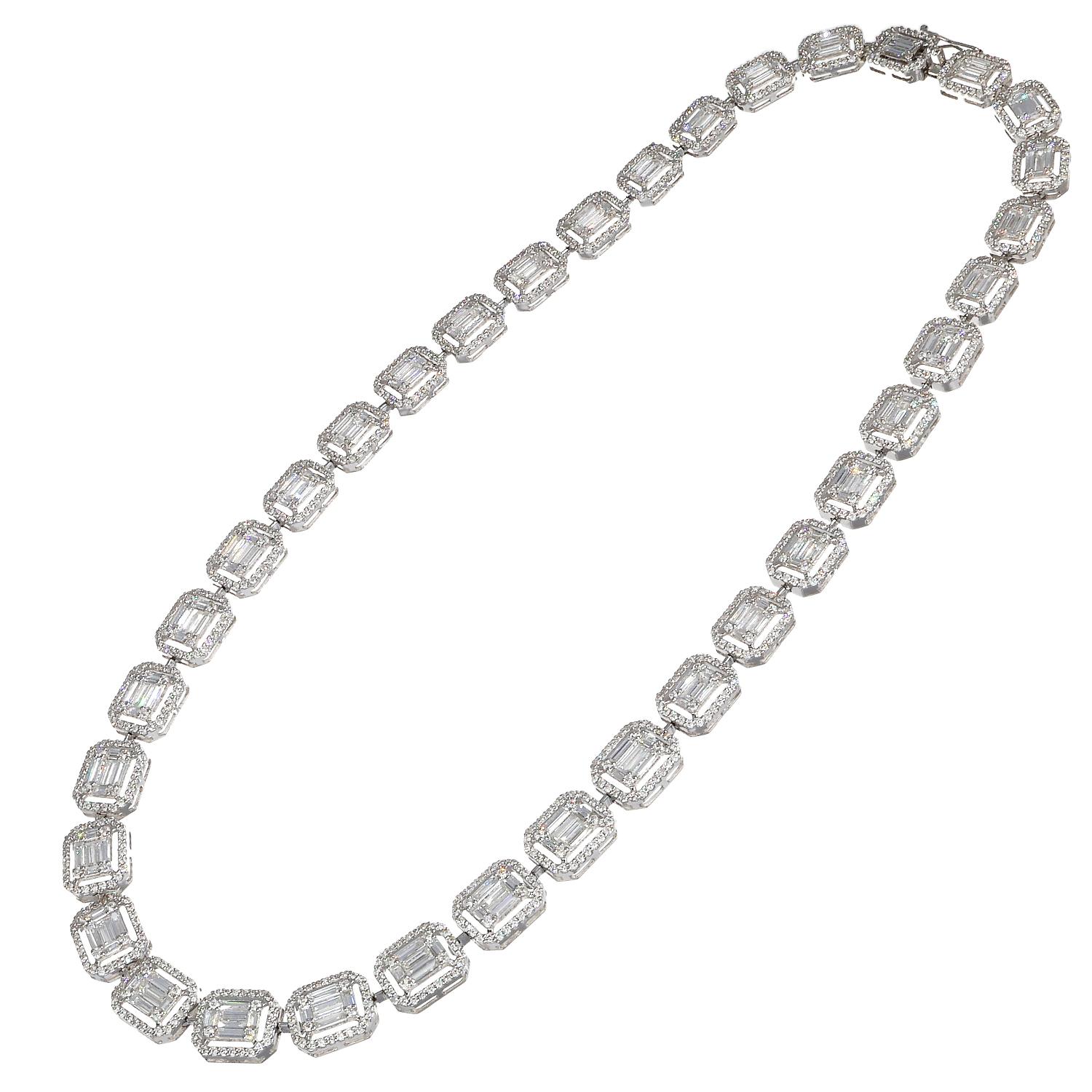 17.91 ct White Diamonds Baguette Necklace G - VS1 / VS2 18Kt White Gold Modern For Sale 1