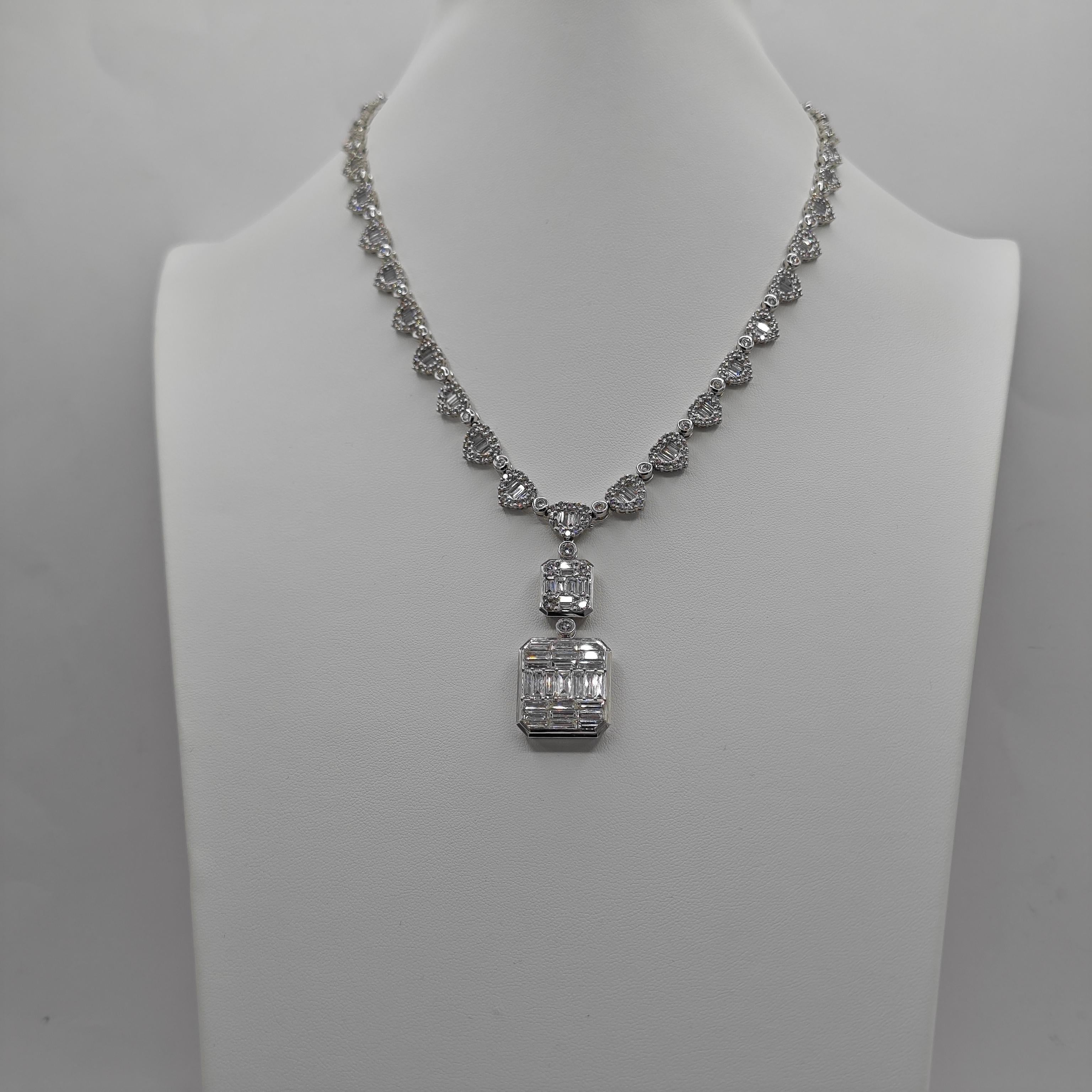 Women's 17.94 Carat Diamond White Gold Necklace For Sale