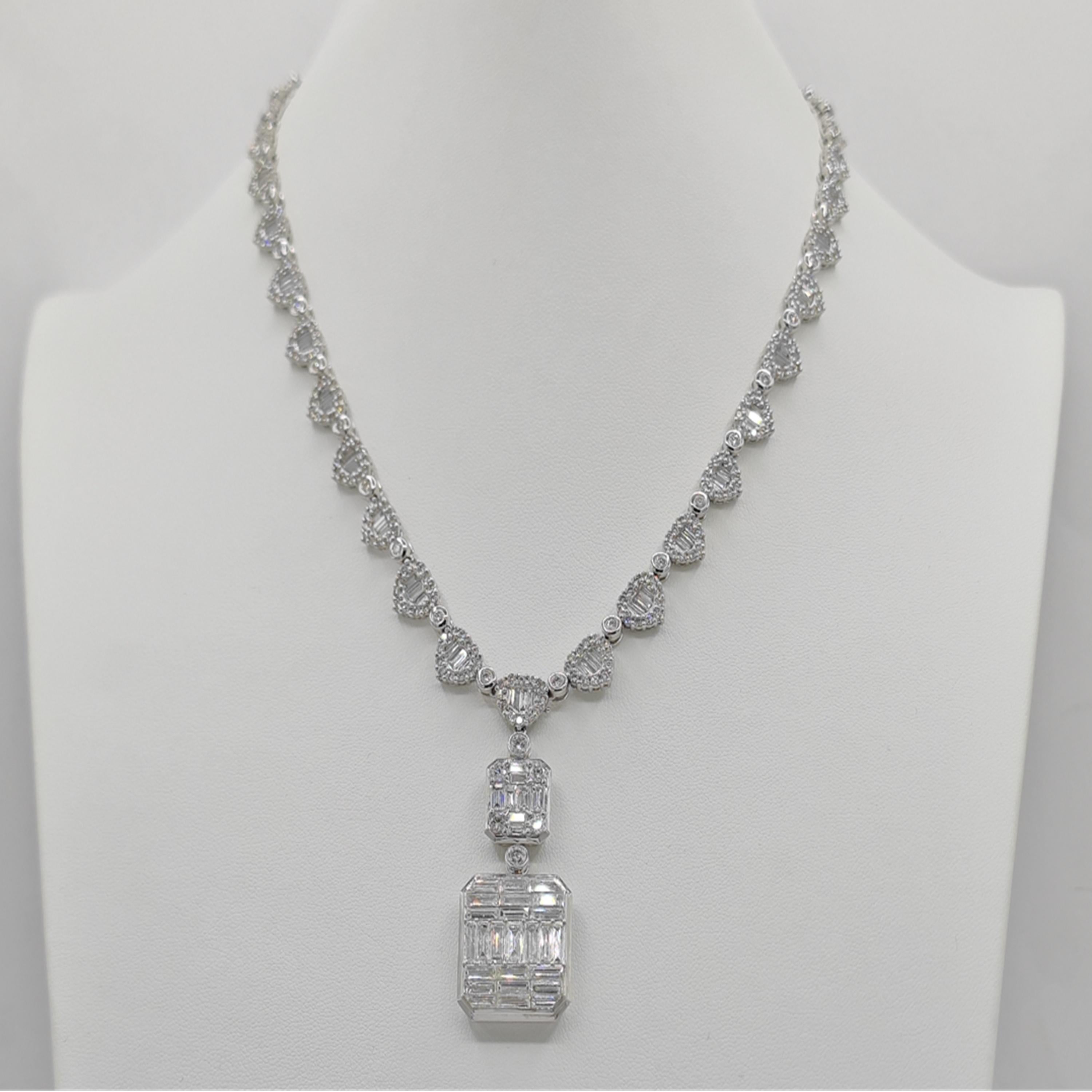 17.94 Carat Diamond White Gold Necklace For Sale 1