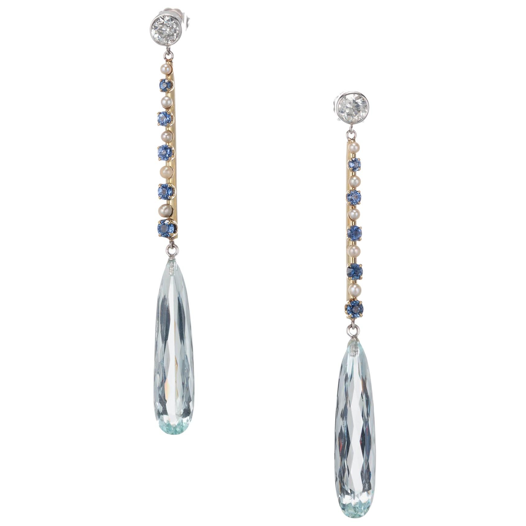 Pendants d'oreilles en goutte en or et platine avec aigue-marine, saphir, perle et diamant de 17,95 carats en vente