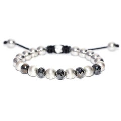 Maßgeschneidertes 17,95 Karat Schwarzer Diamant Silber Edelstahl Macrame Perlenarmband