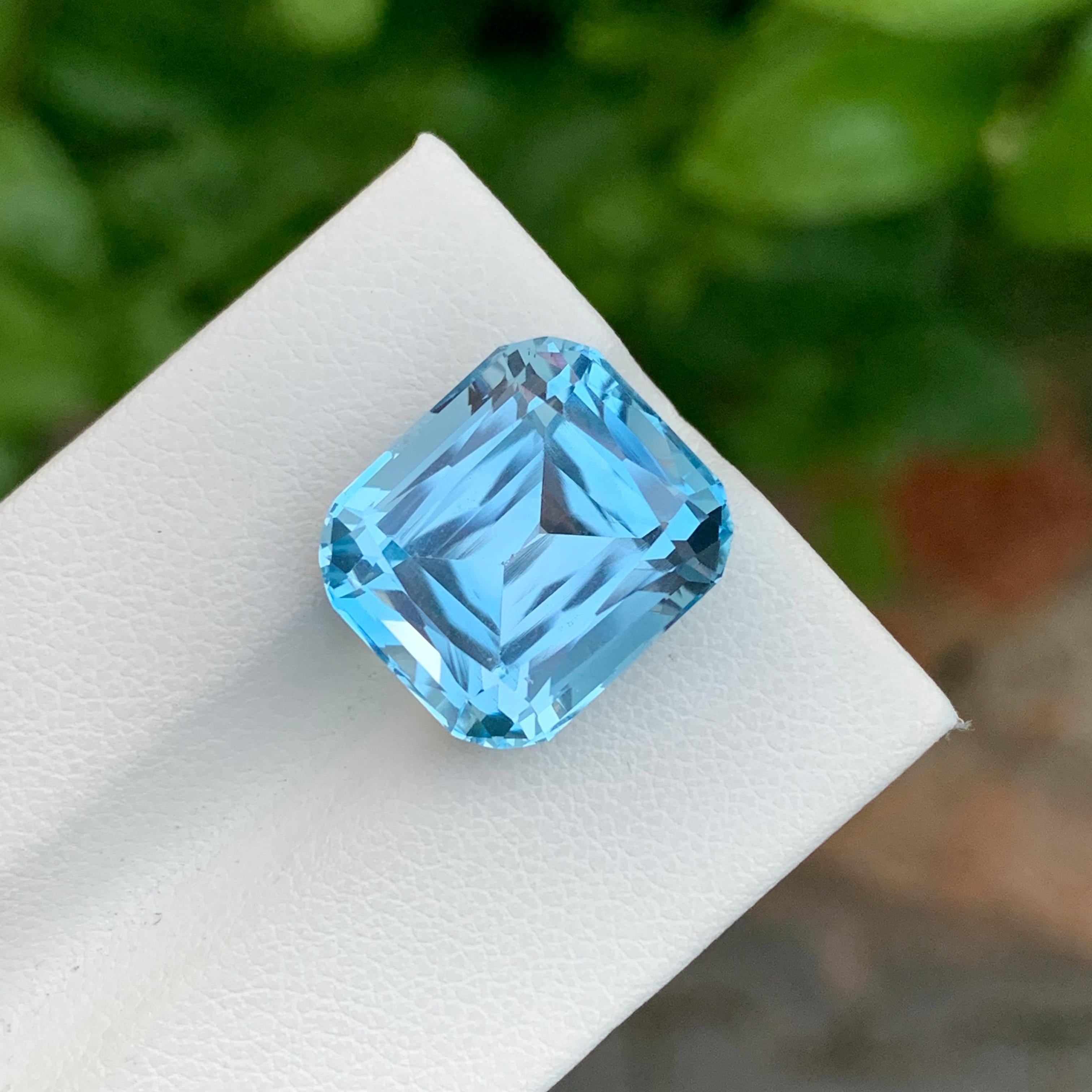 17.95 Carat Gorgeous Loose Blue Topaz Cushion Shape Gemstone For Necklace For Sale 2