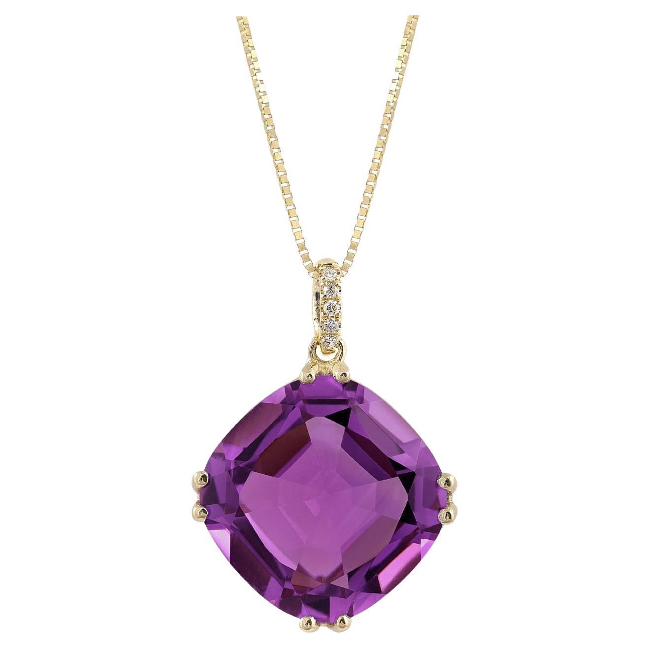 17.96 Carats Amethyst Diamonds set in 14K Yellow Gold Pendant and 18" box chain For Sale