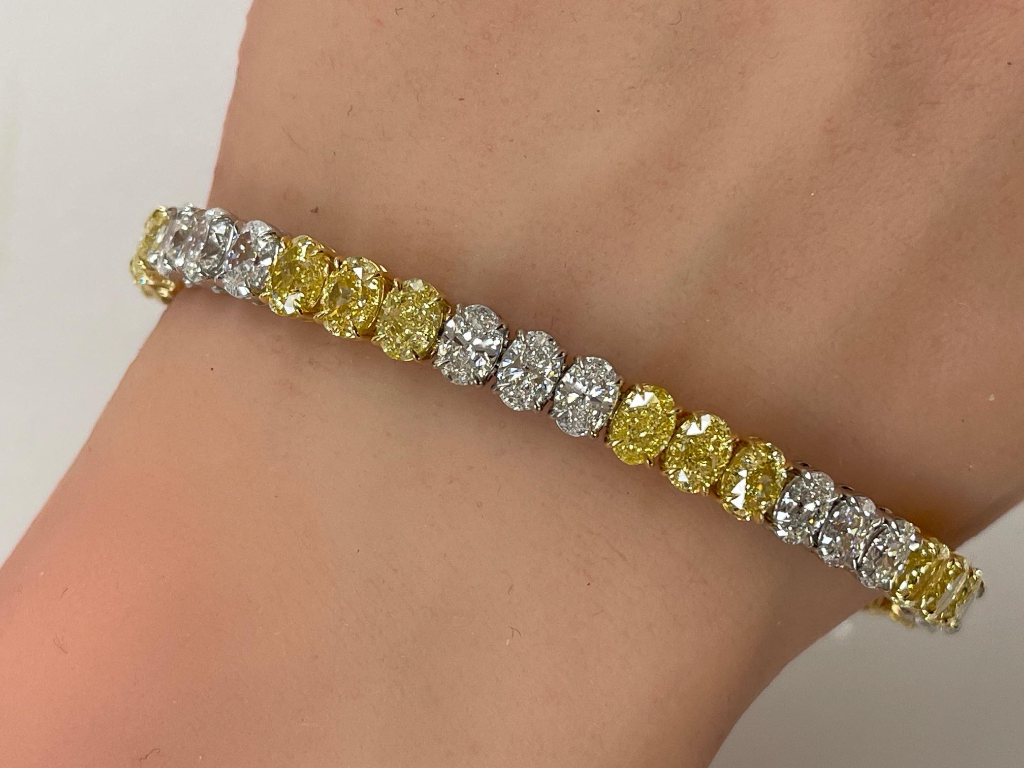 17.96ctw. Fancy Intense Yellow Diamond & GIA Oval Diamond Tennis Bracelet For Sale 1