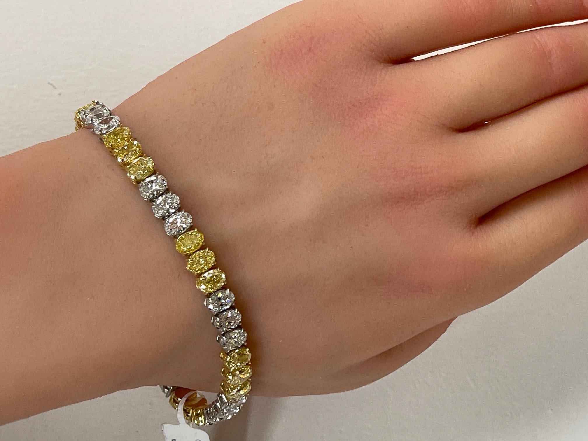 17.96ctw. Fancy Intense Yellow Diamond & GIA Oval Diamond Tennis Bracelet For Sale 3