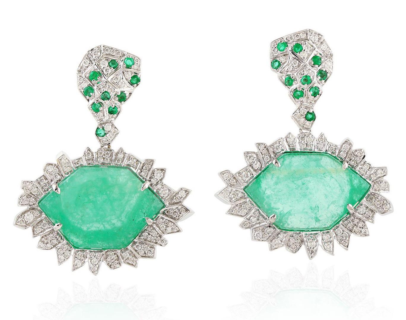 Contemporary 17.98 Carat Emerald 18 Karat White Gold Diamond Earrings For Sale