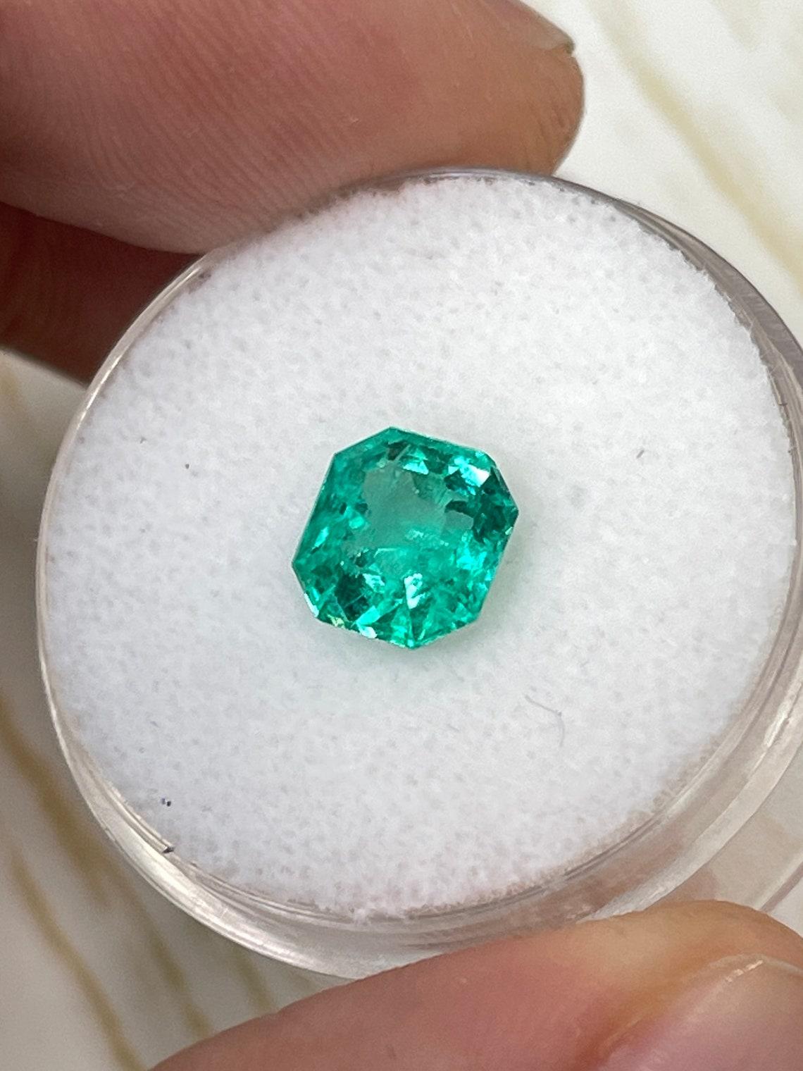 1.79ct Crystalline Green Asscher Cut Colombian Gem 7.5x7 Genuine May Birthstone (pierre de naissance de mai) Neuf - En vente à Jupiter, FL