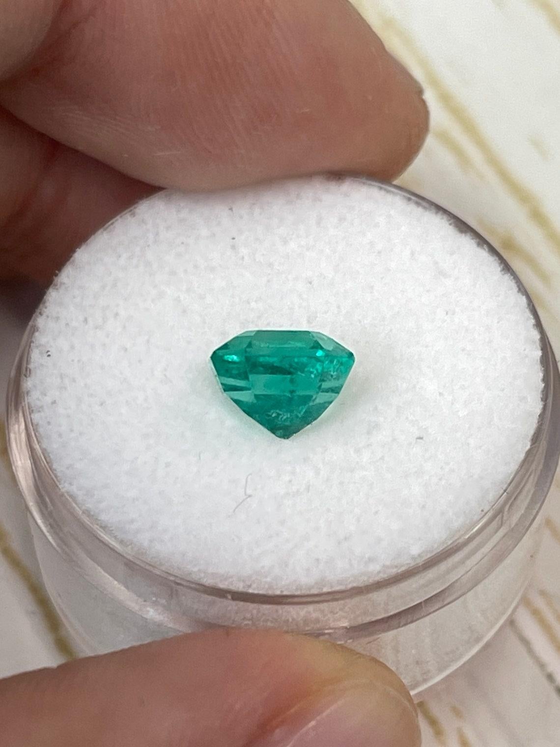 1.79ct Crystalline Green Asscher Cut Colombian Gem 7.5x7 Genuine May Birthstone (pierre de naissance de mai) Unisexe en vente