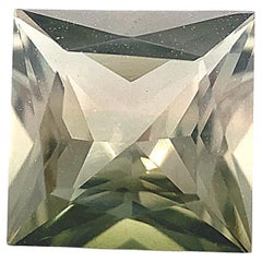 Tourmaline verte carrée de 1.79 carat du Brésil