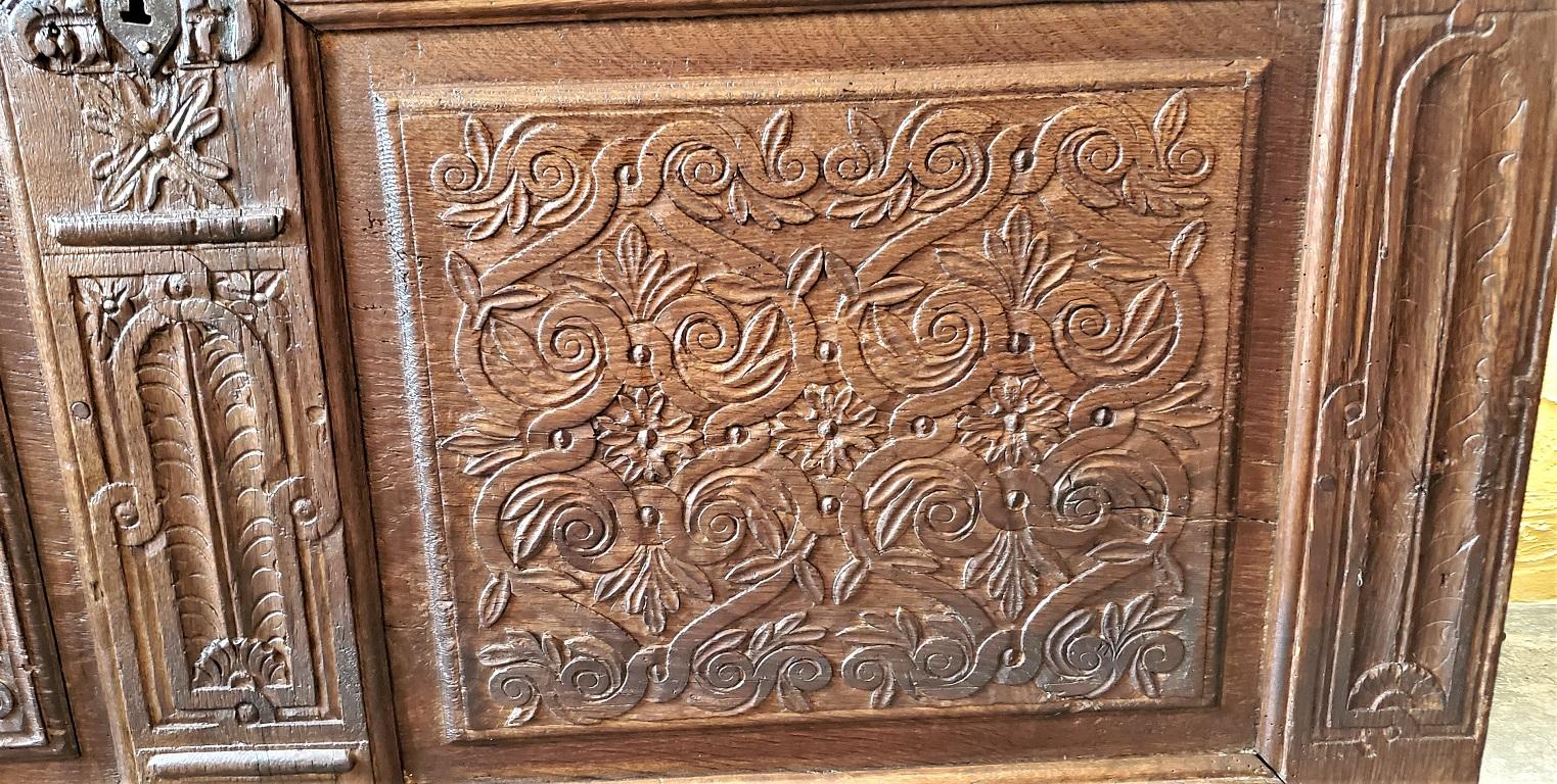 17th Century English Carved Oak Dowry Chest For Sale 7