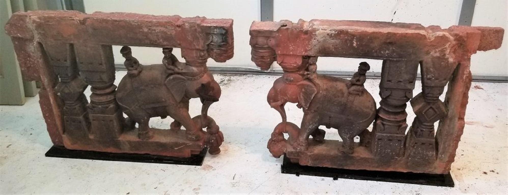 17C SE Asian Indian Pair of Brackets with Elephants and Mahuts For Sale 4