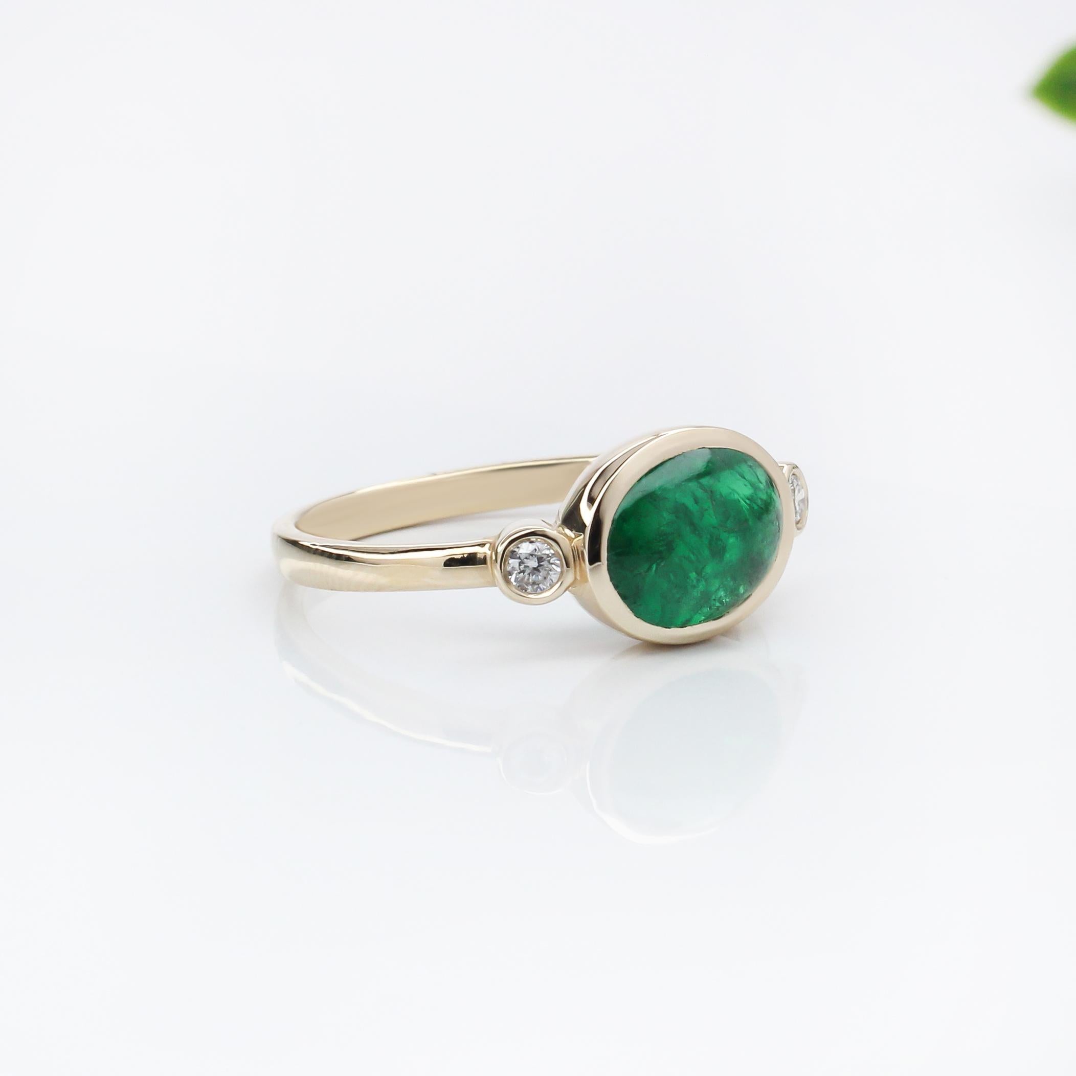 Oval Cut 1.7ct East West Emerald Ring w Earth Mined Diamonds in Solid 14K Gold Oval 9x7mm For Sale