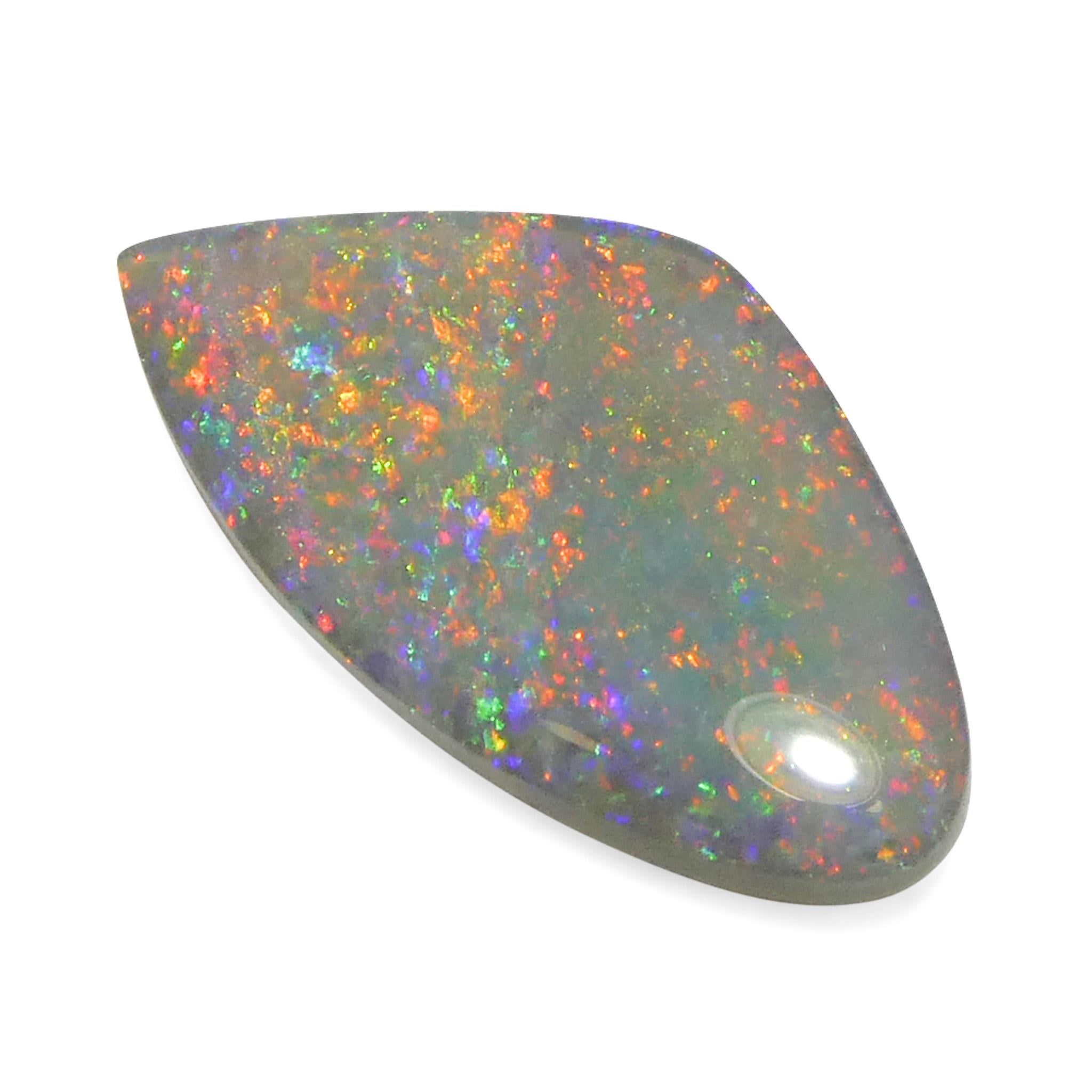 1.7ct Opale grigio cabochon a forma libera dall'Australia in vendita 9