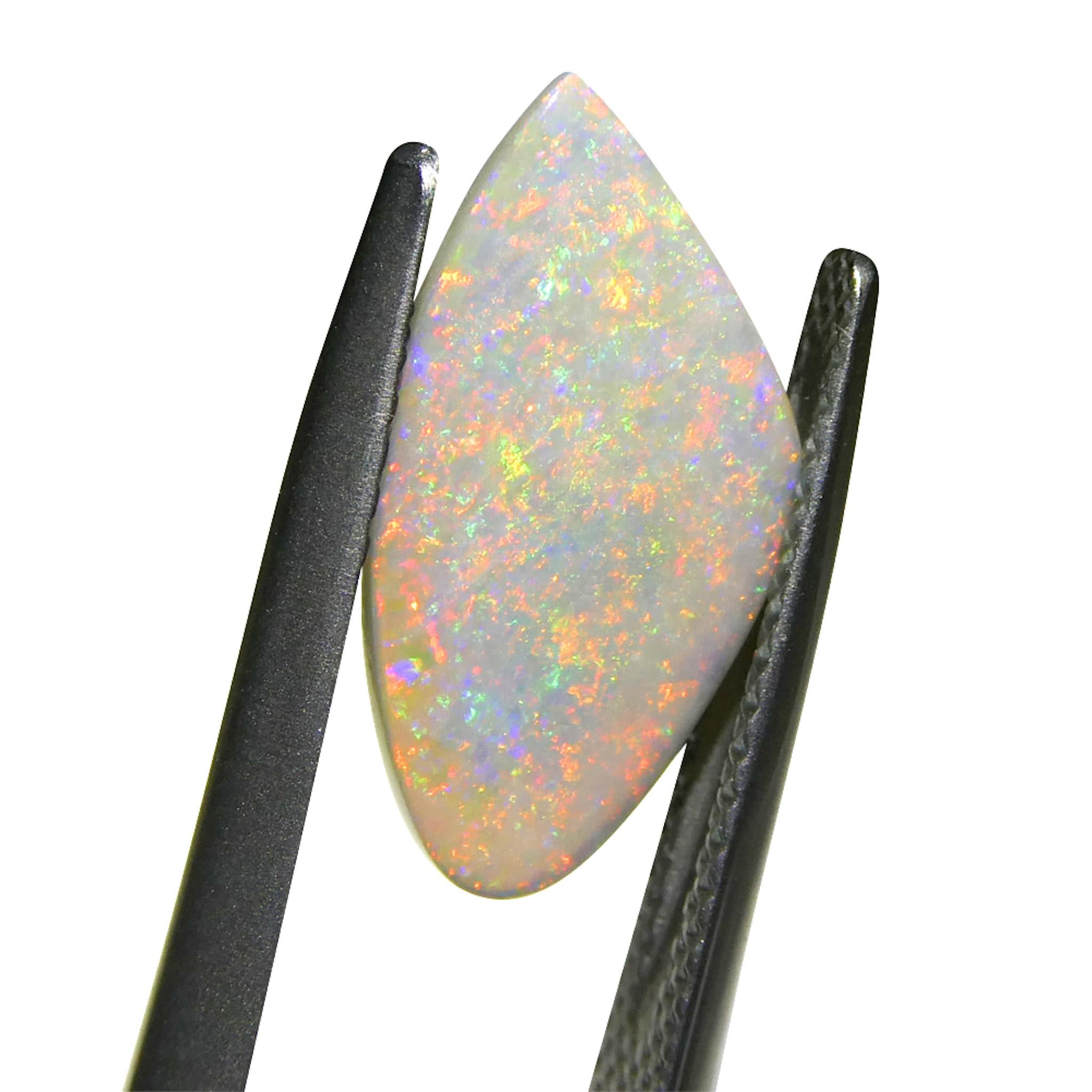1.7ct Opale grigio cabochon a forma libera dall'Australia in vendita 3
