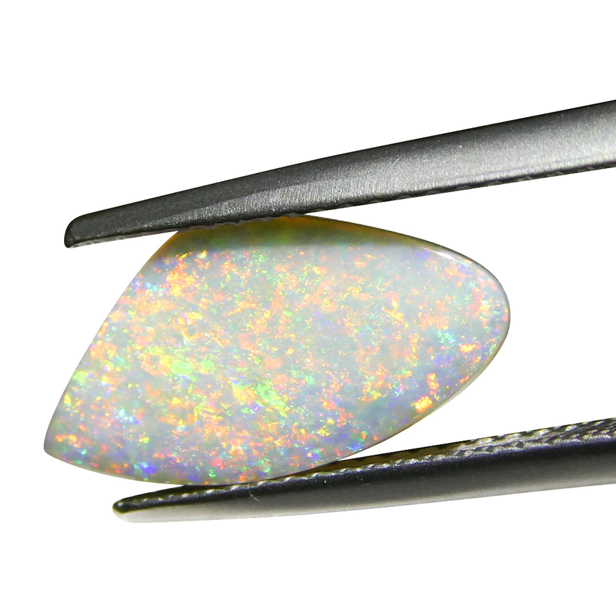 1.7ct Opale grigio cabochon a forma libera dall'Australia in vendita 5