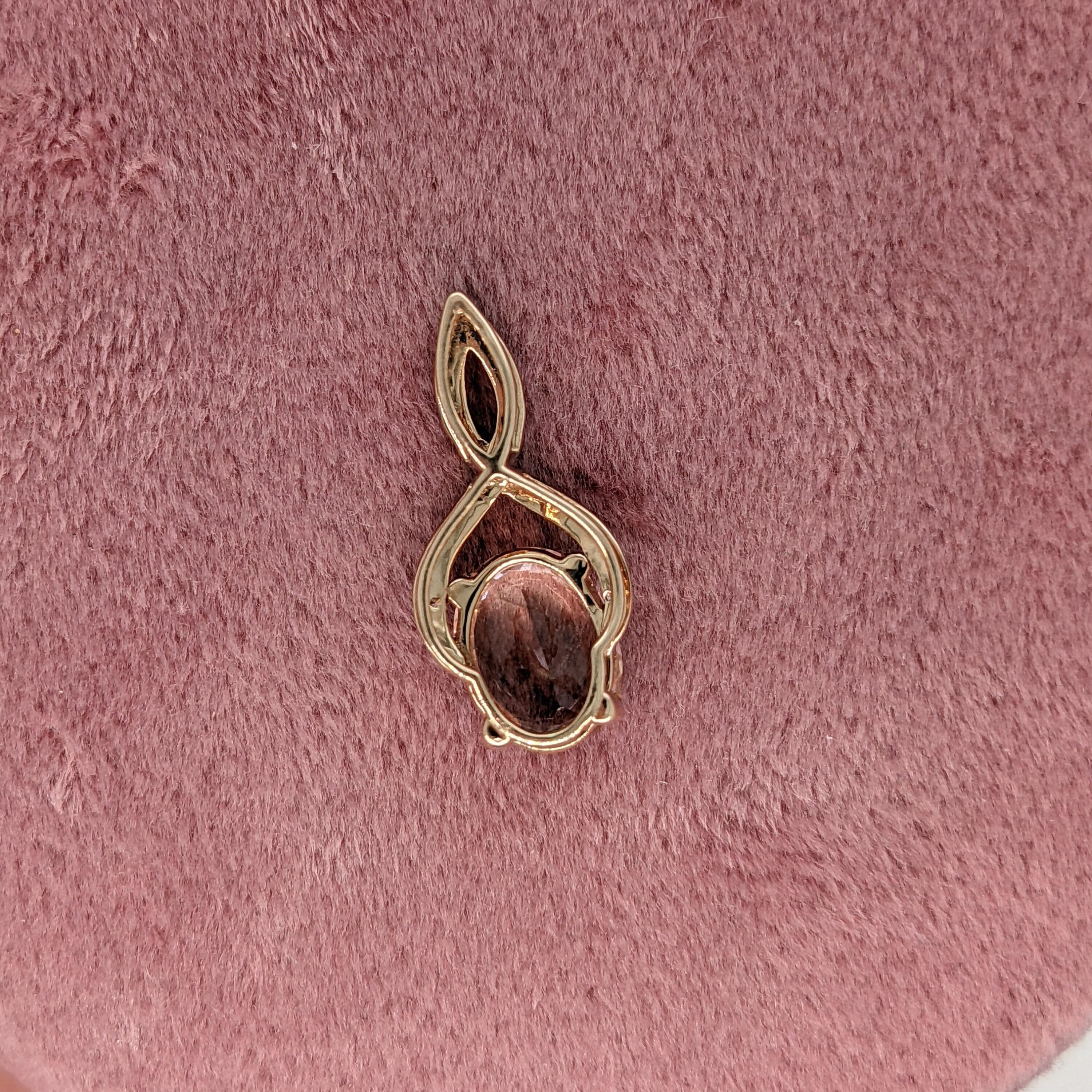 1.7ct Morganite Pendant w Earth Mined Diamonds in Solid 14K Rose Gold Oval 9x7mm In New Condition For Sale In Columbus, OH