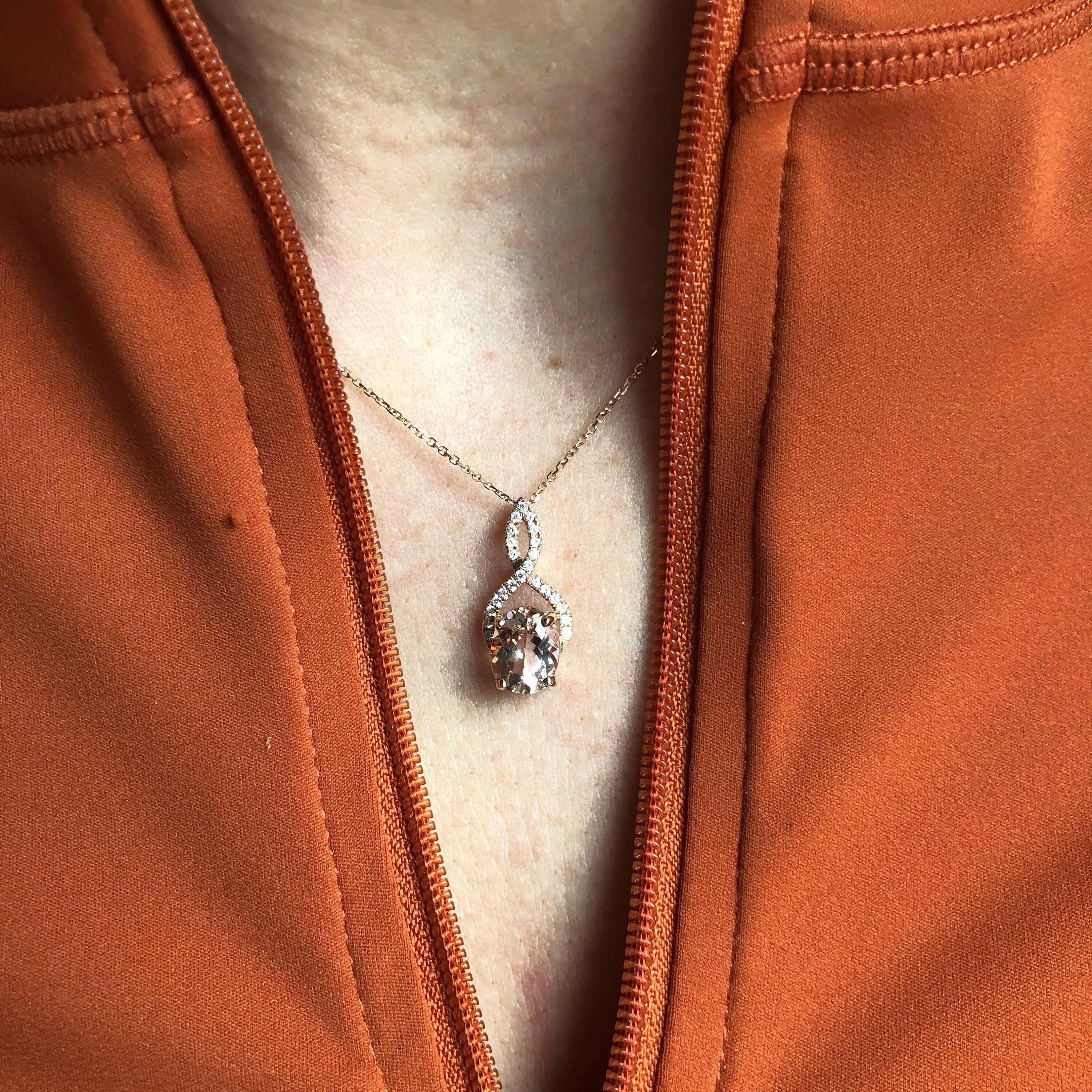 1.7ct Morganite Pendant w Earth Mined Diamonds in Solid 14K Rose Gold Oval 9x7mm For Sale 3