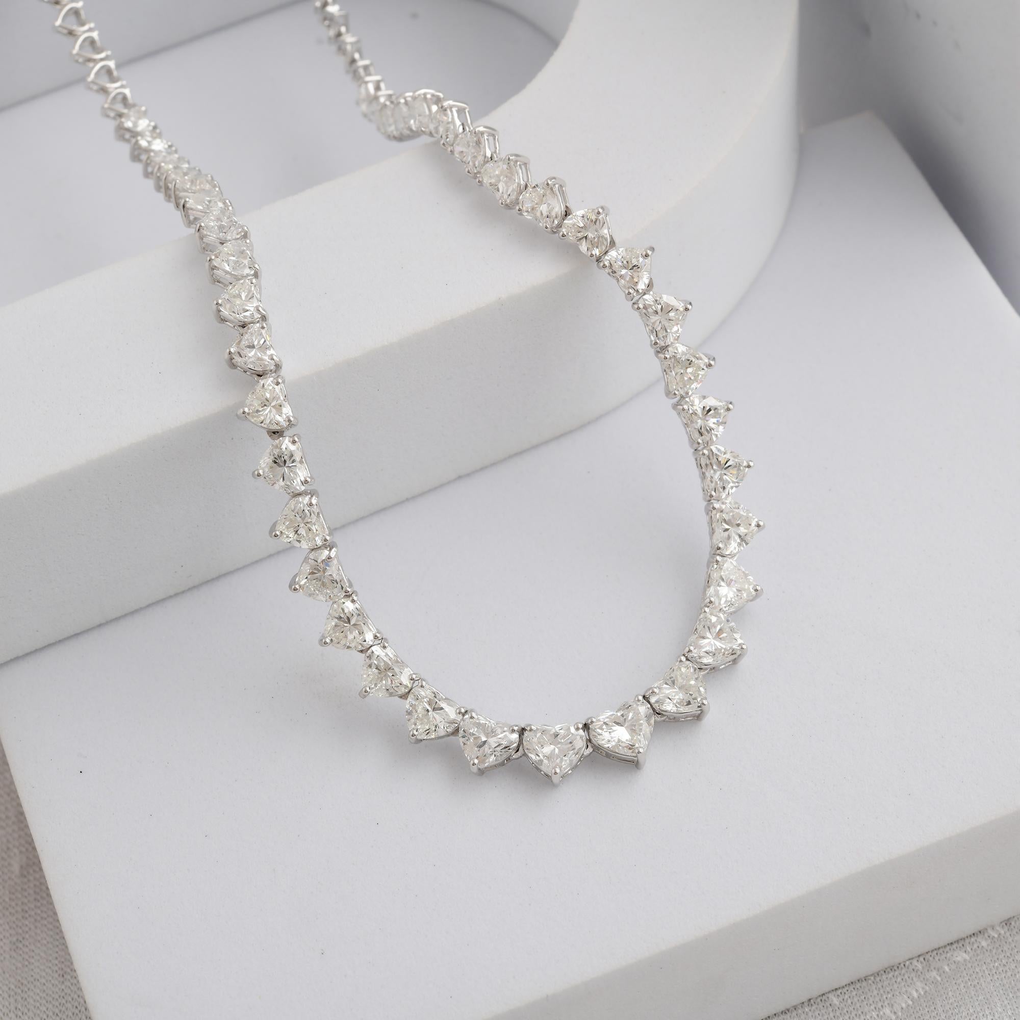 Modern 17ct SI/H Graduating Heart Diamond Tennis Necklace 18k White Gold Gift For Sale