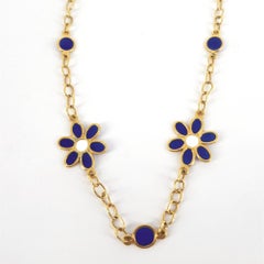 17ct Yellow Gold Flower Necklace