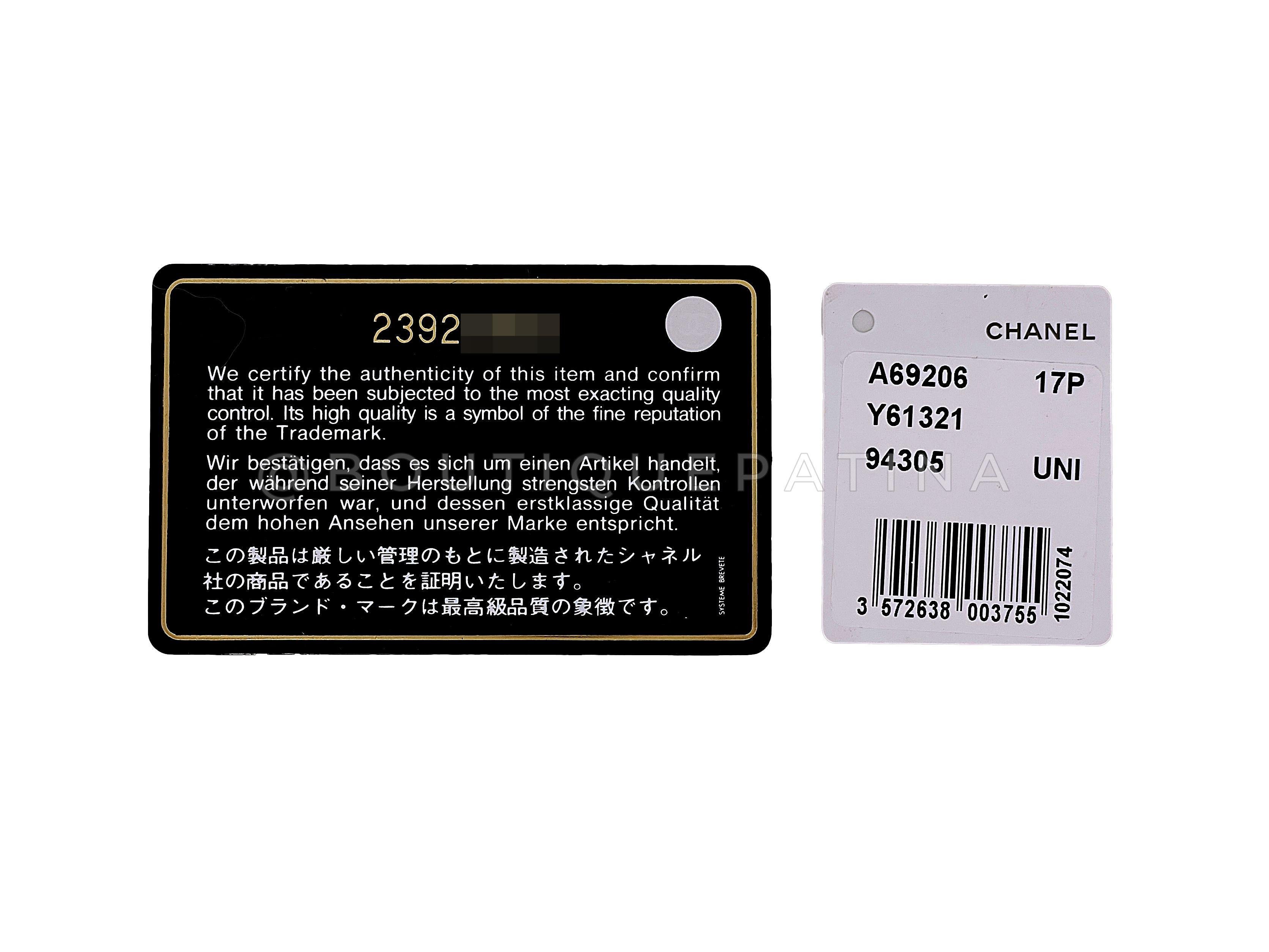 Chanel 17P Lucky Charms réédition portefeuille WOC sur chaîne 67604 en vente 9