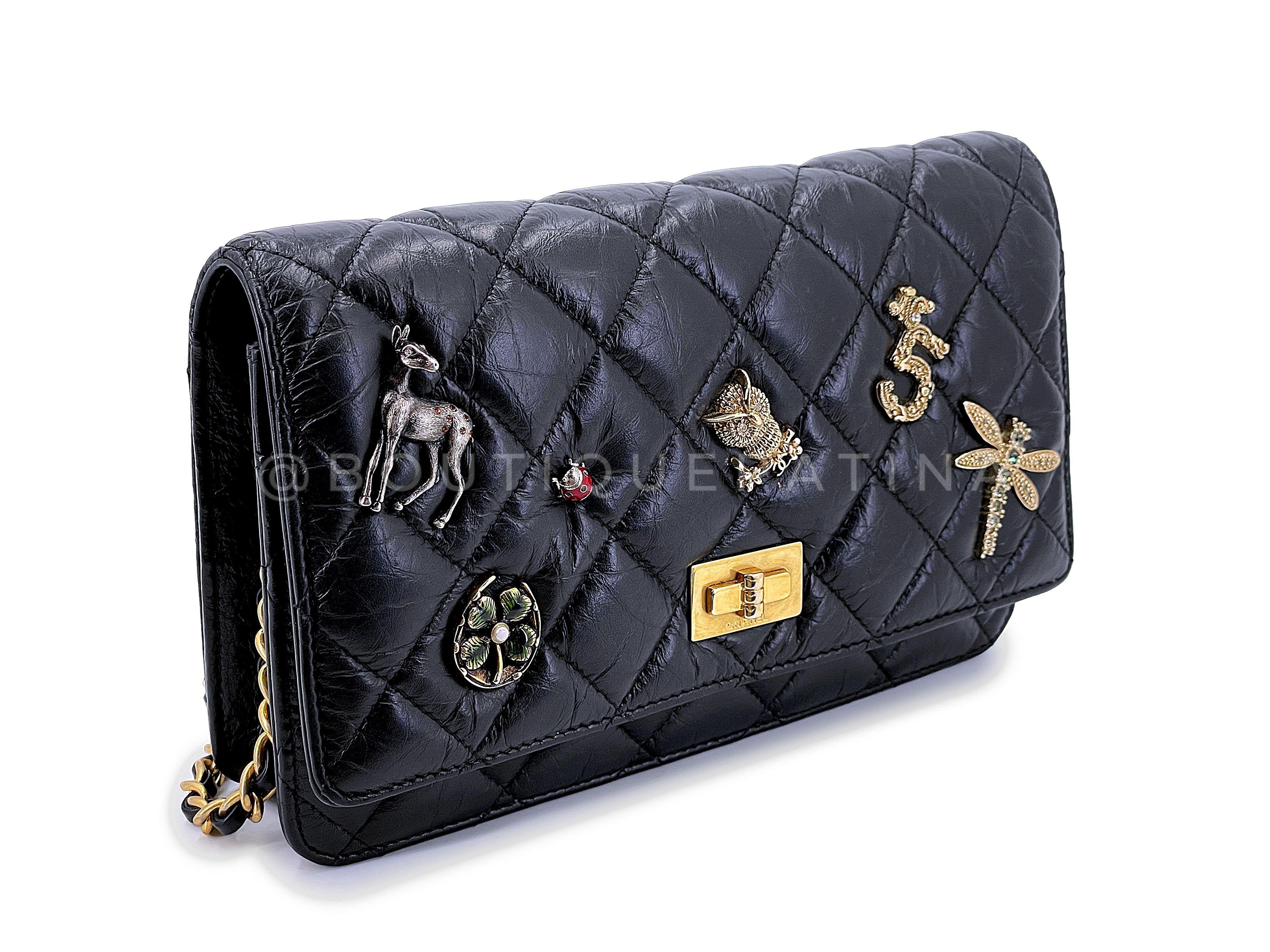 17P Chanel Black Lucky Charms Reissue WOC Wallet on Chain Bag 67604 In Excellent Condition For Sale In Costa Mesa, CA