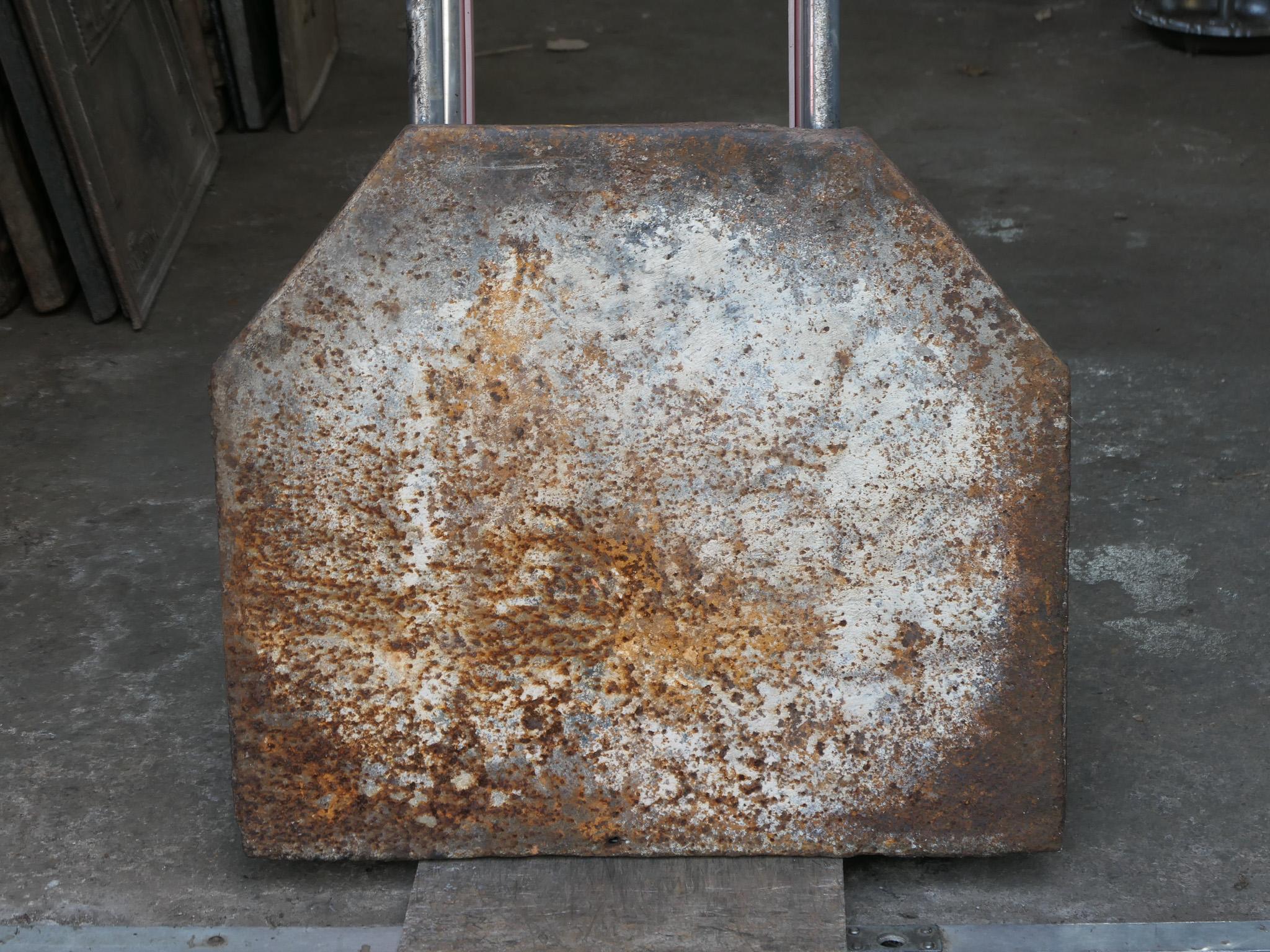 17th-18th C. Louis XIV 'Pillars with Saint Andrew's Cross' Fireback / Backsplash For Sale 6